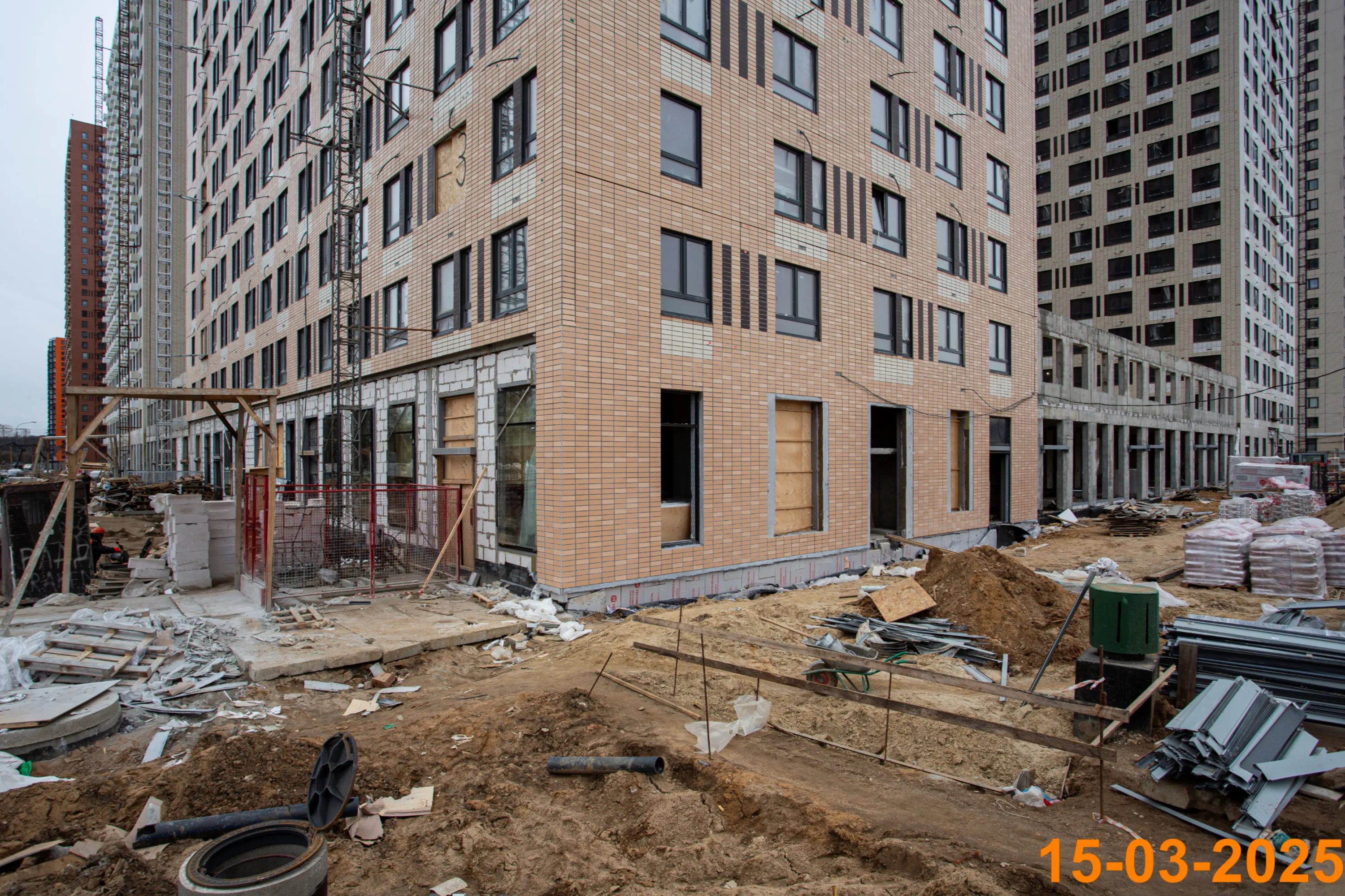 «Митинский лес» ход строительства