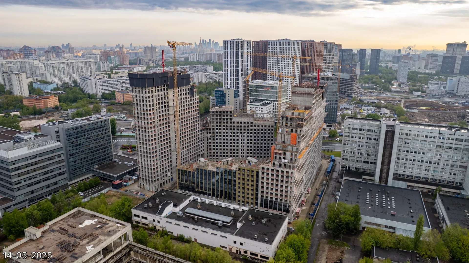 ЖК Обручева 30 ход строительства