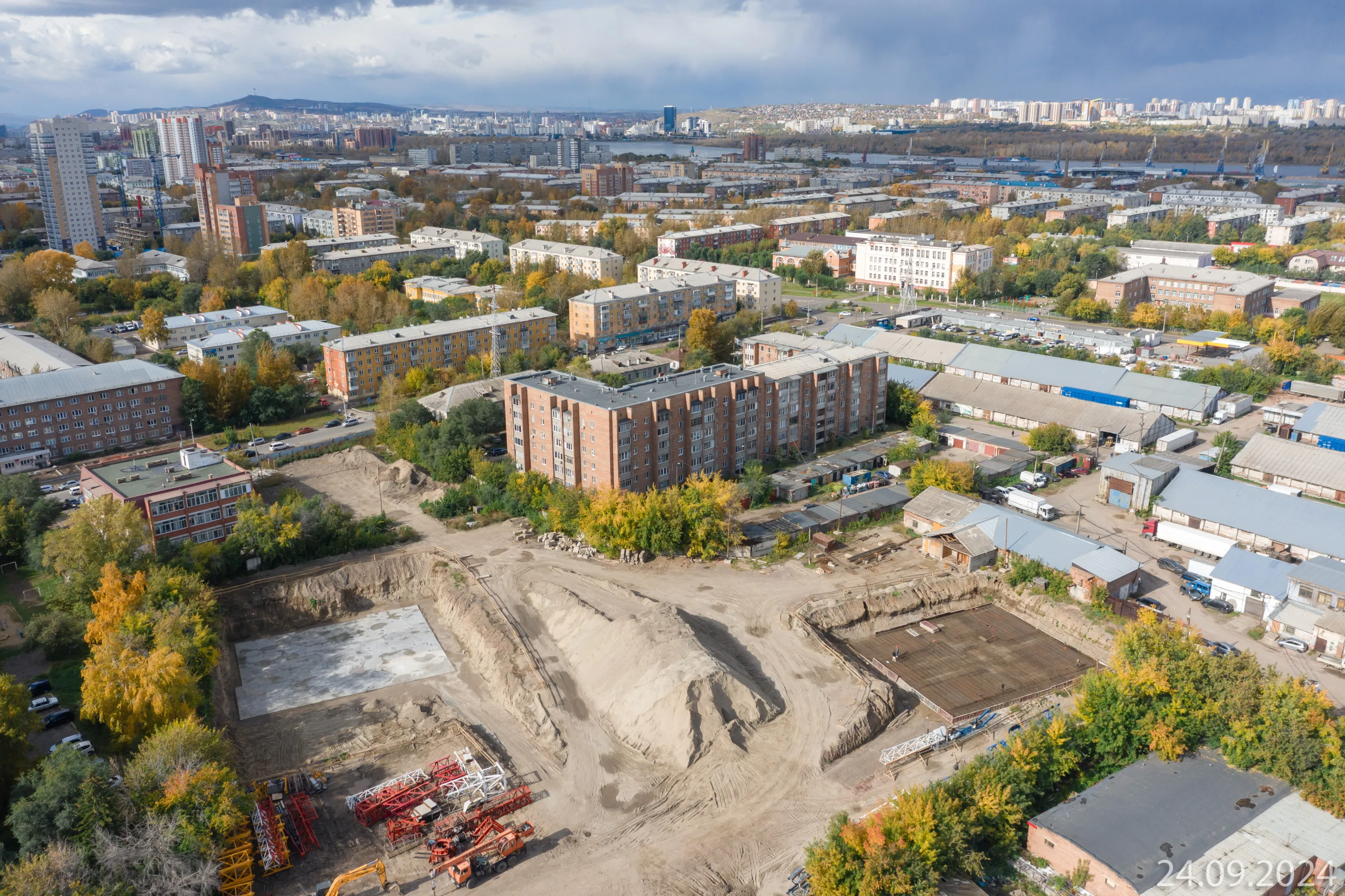 Фото ЖК Биография