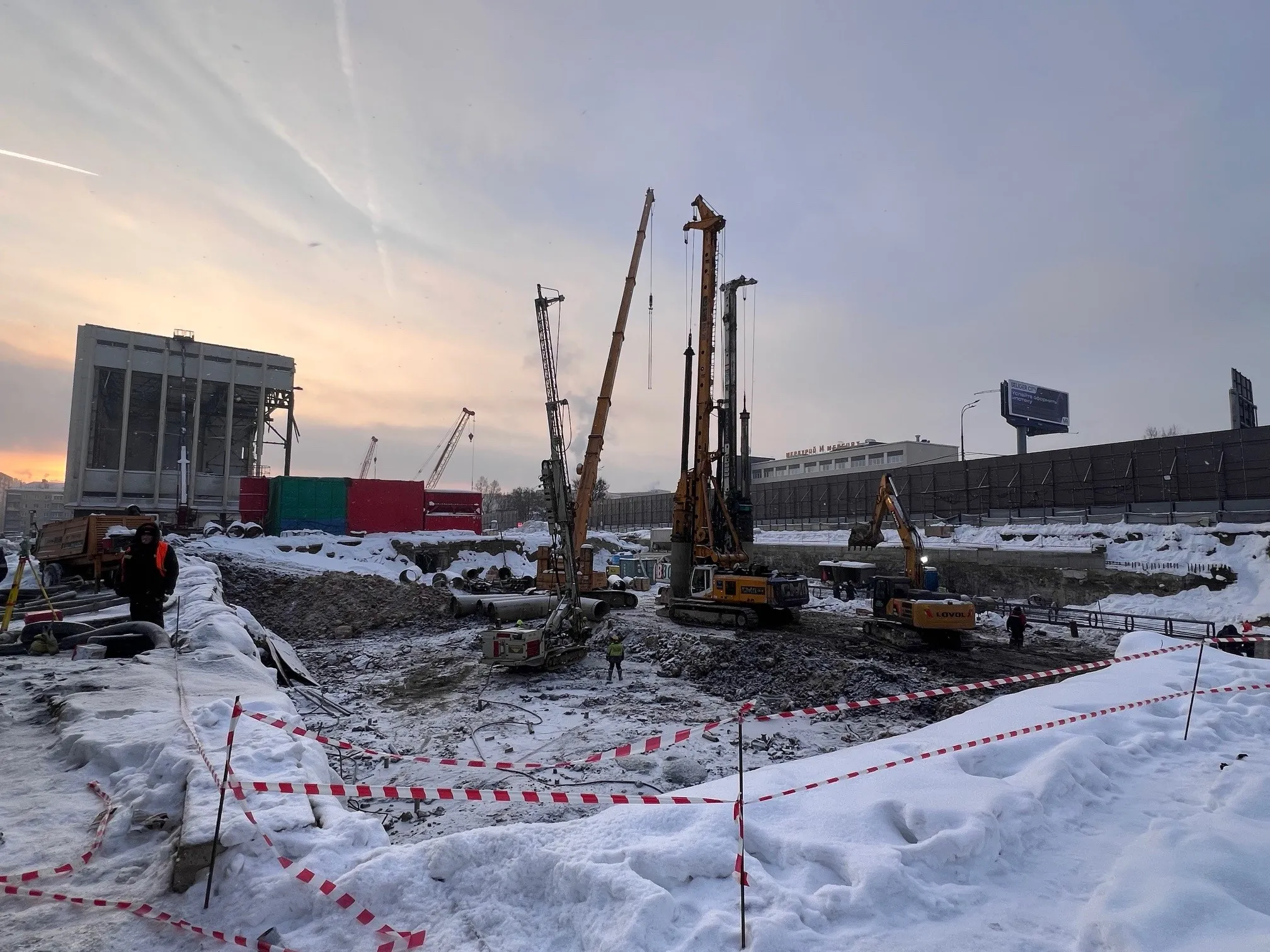 Солос ход строительства