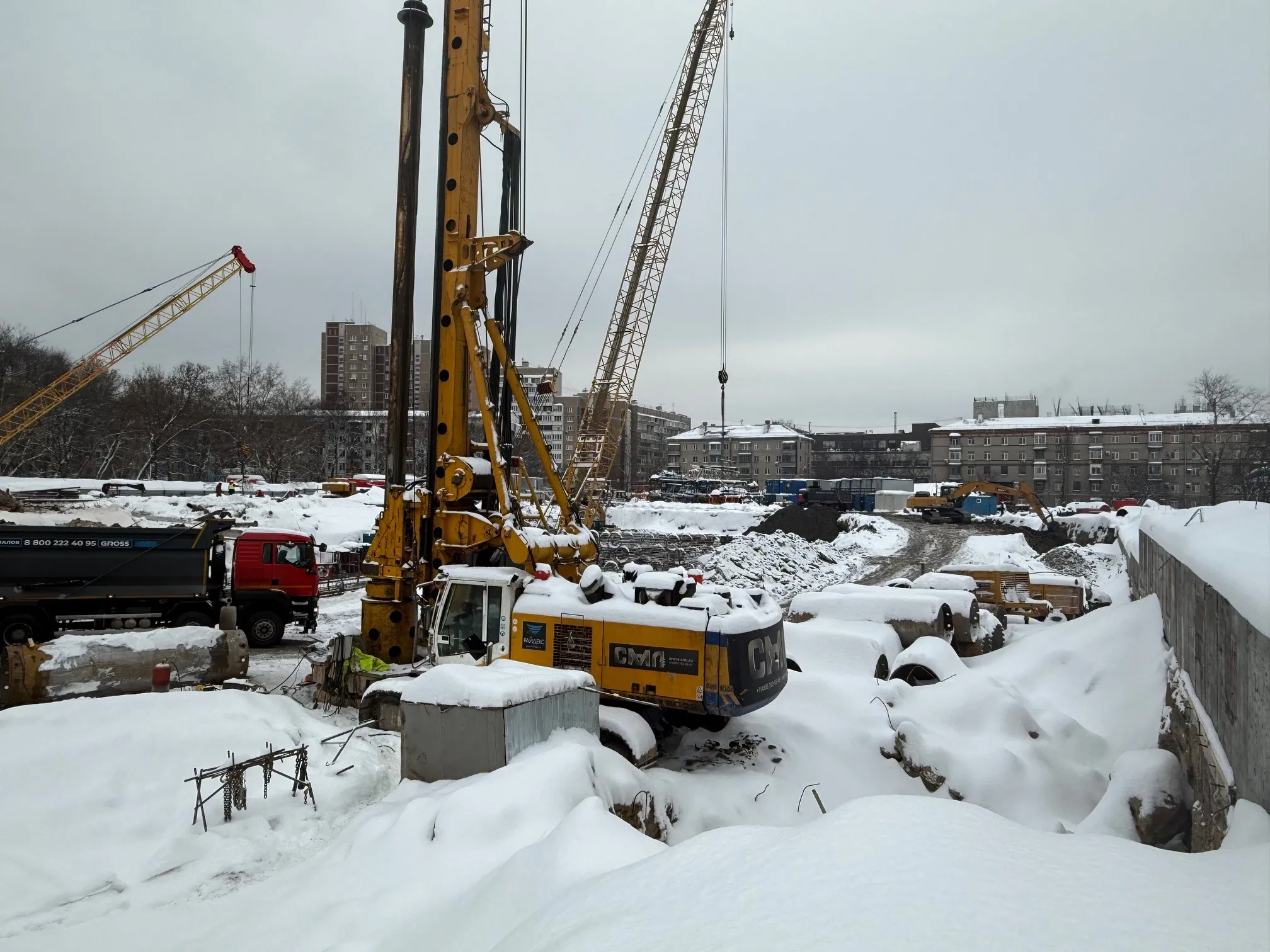 Солос ход строительства