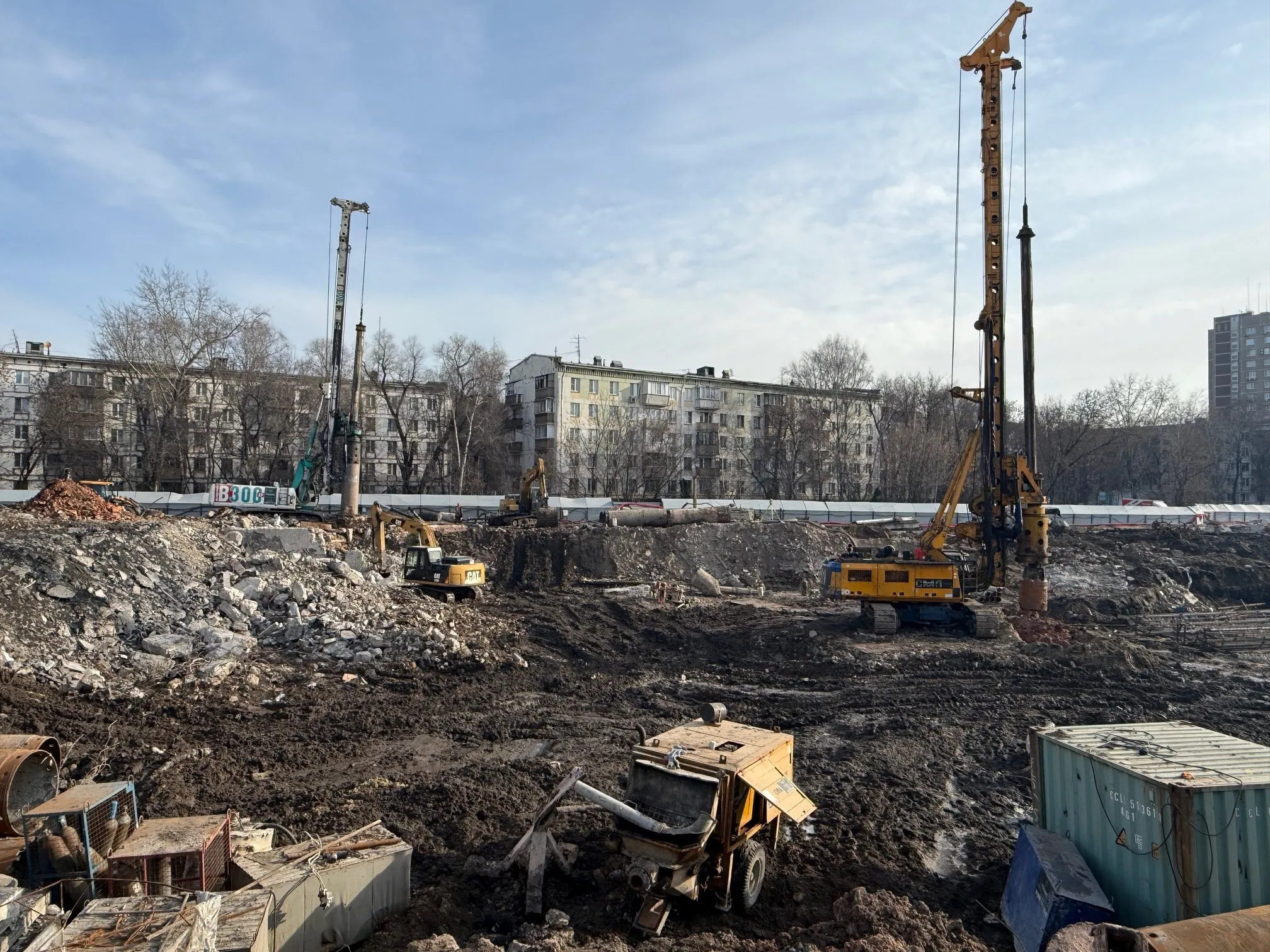 Солос ход строительства