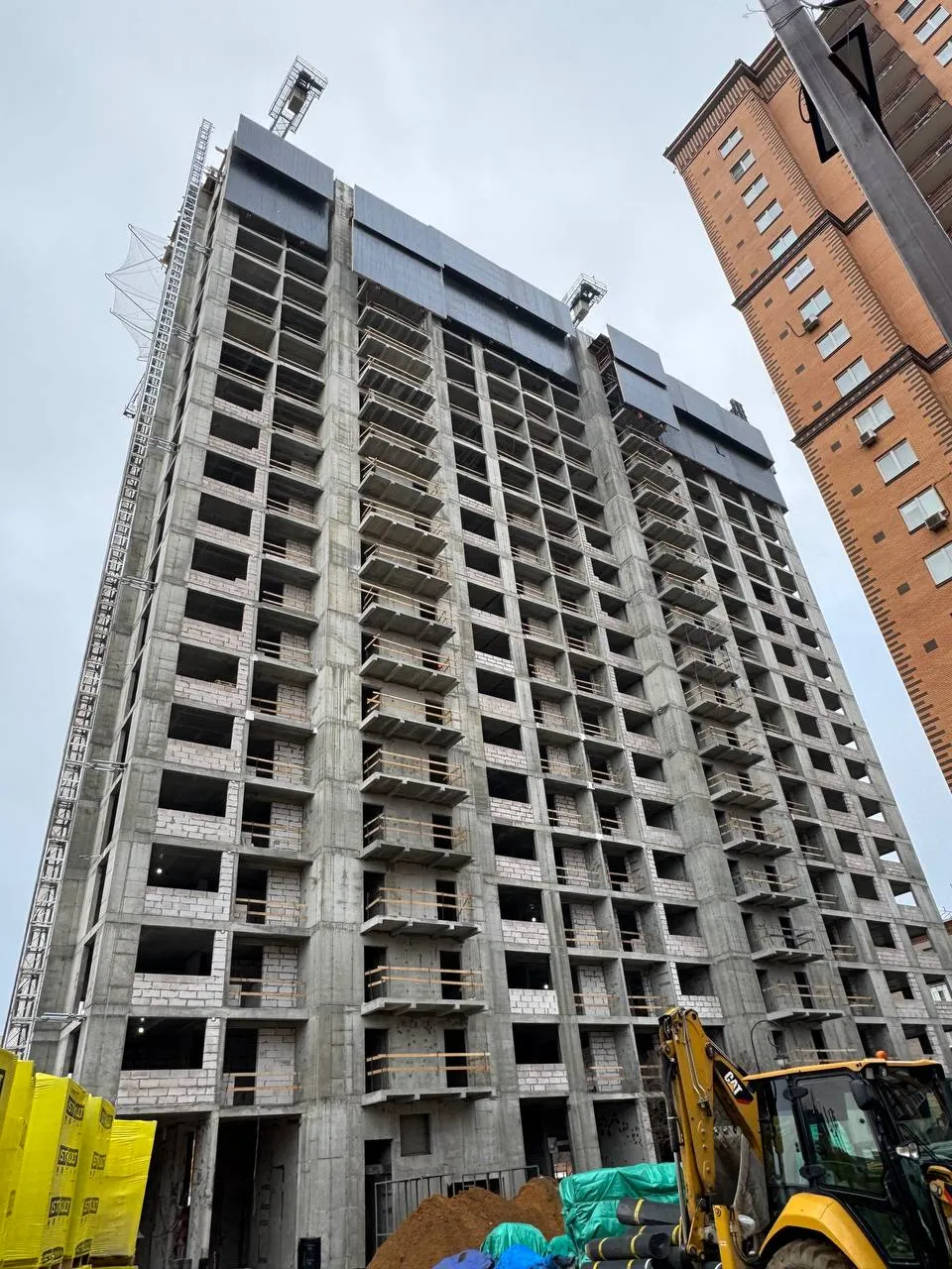 Солос ход строительства