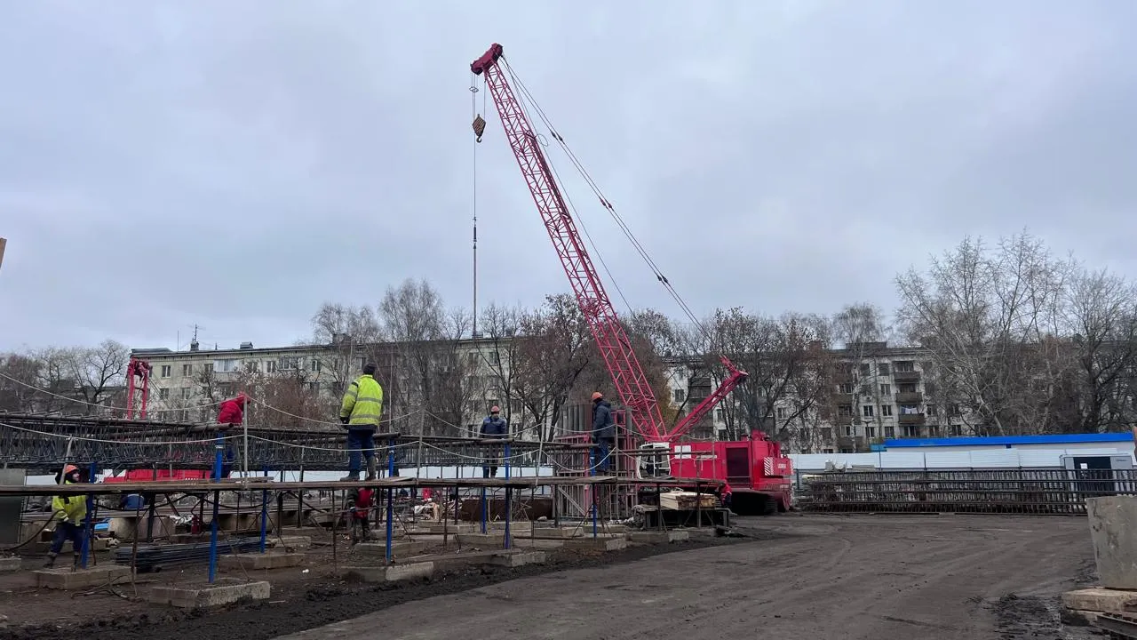 Солос ход строительства