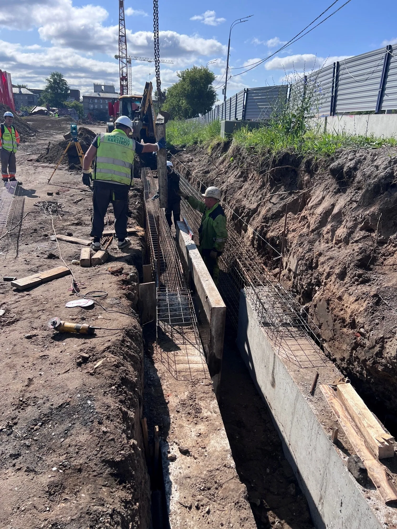 Солос ход строительства