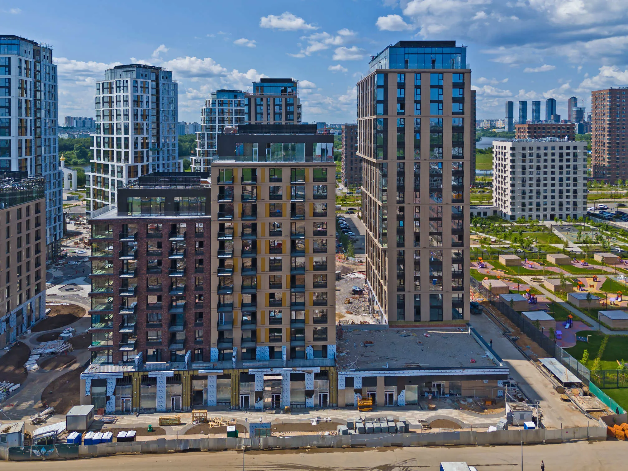 ЖК "Клубный город на реке Primavera" (Клубный город на реке Примавера) ход строительства