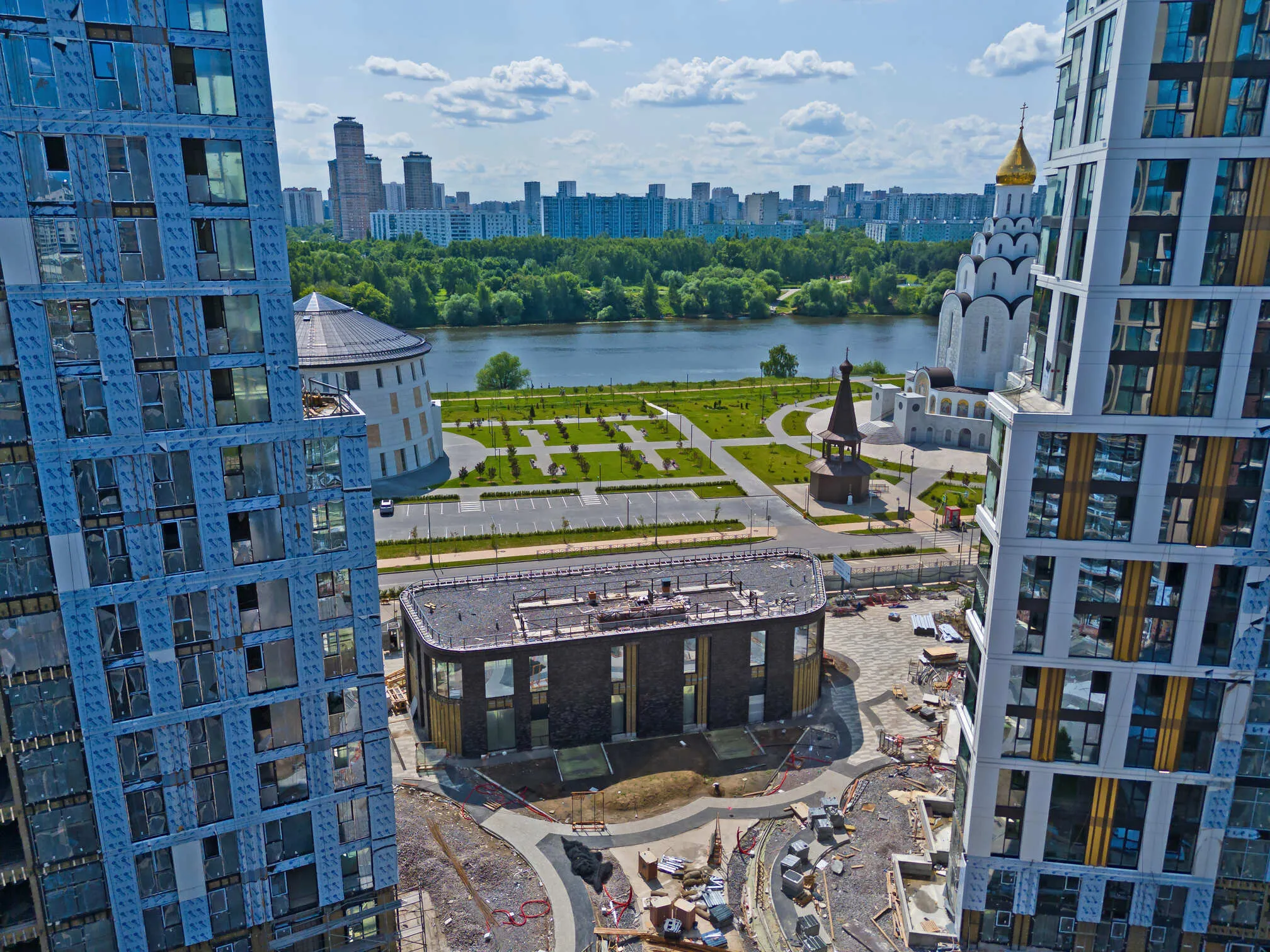 ЖК "Клубный город на реке Primavera" (Клубный город на реке Примавера) ход строительства