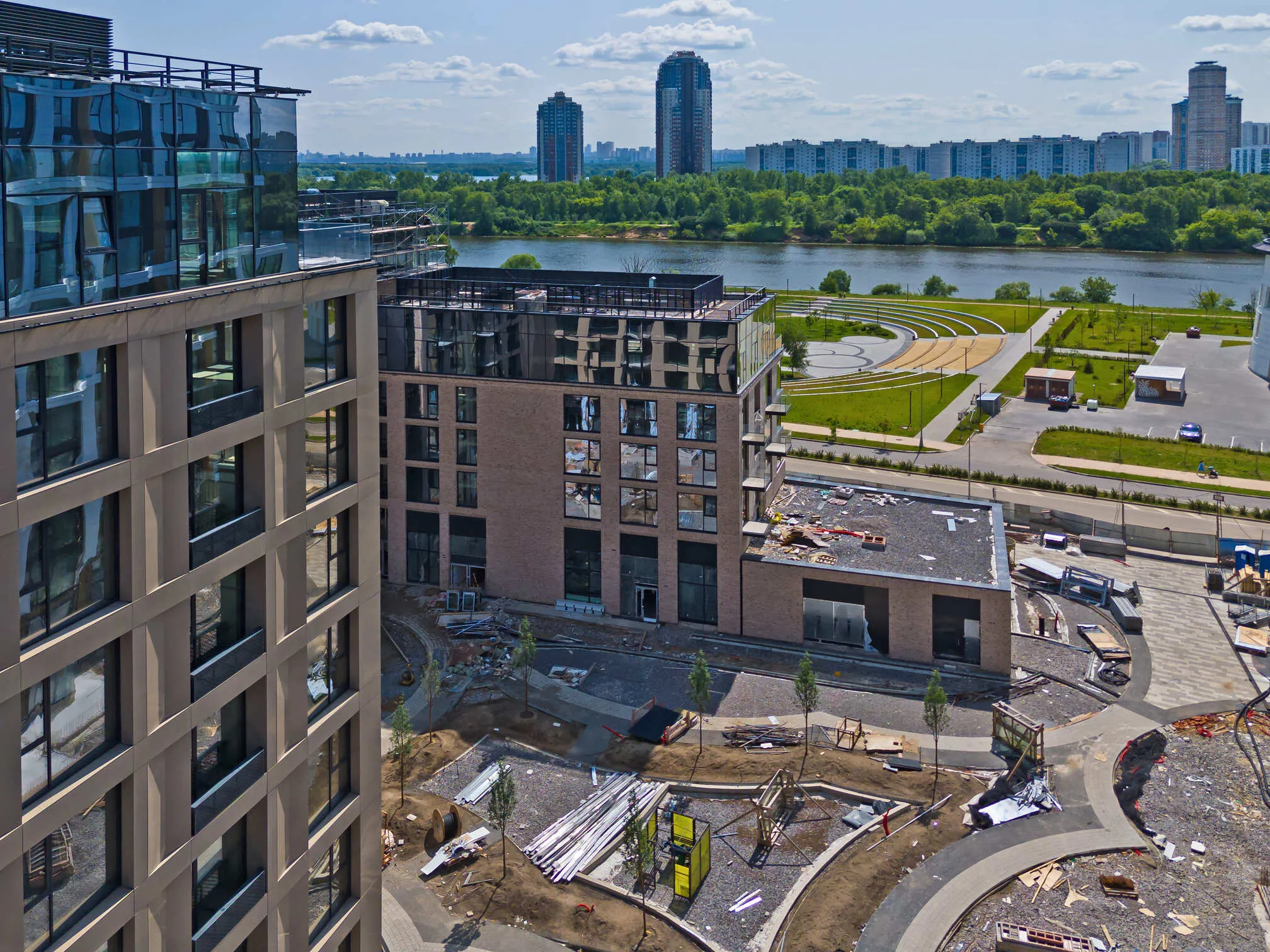 ЖК "Клубный город на реке Primavera" (Клубный город на реке Примавера) ход строительства