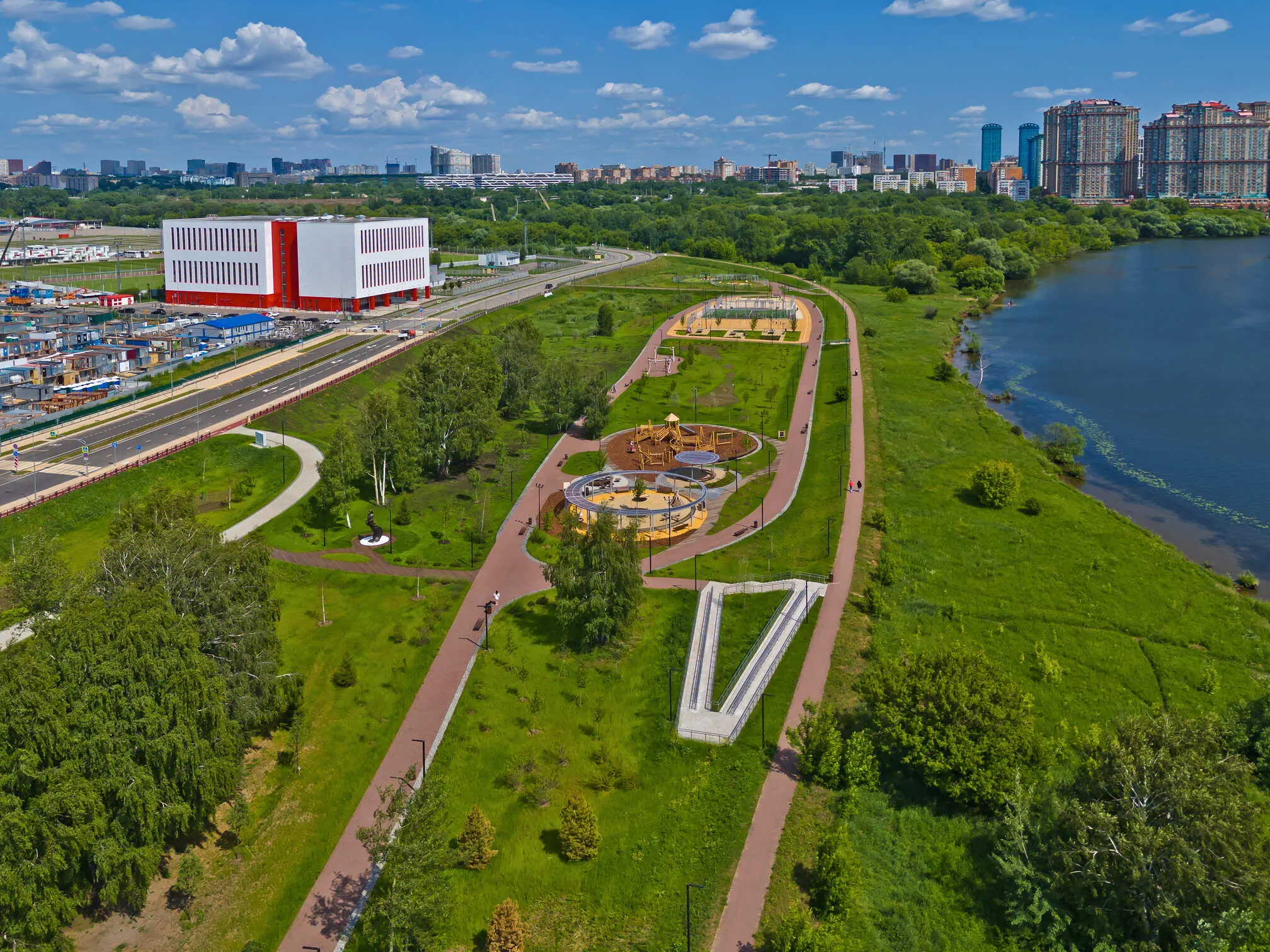 ЖК "Клубный город на реке Primavera" (Клубный город на реке Примавера) ход строительства