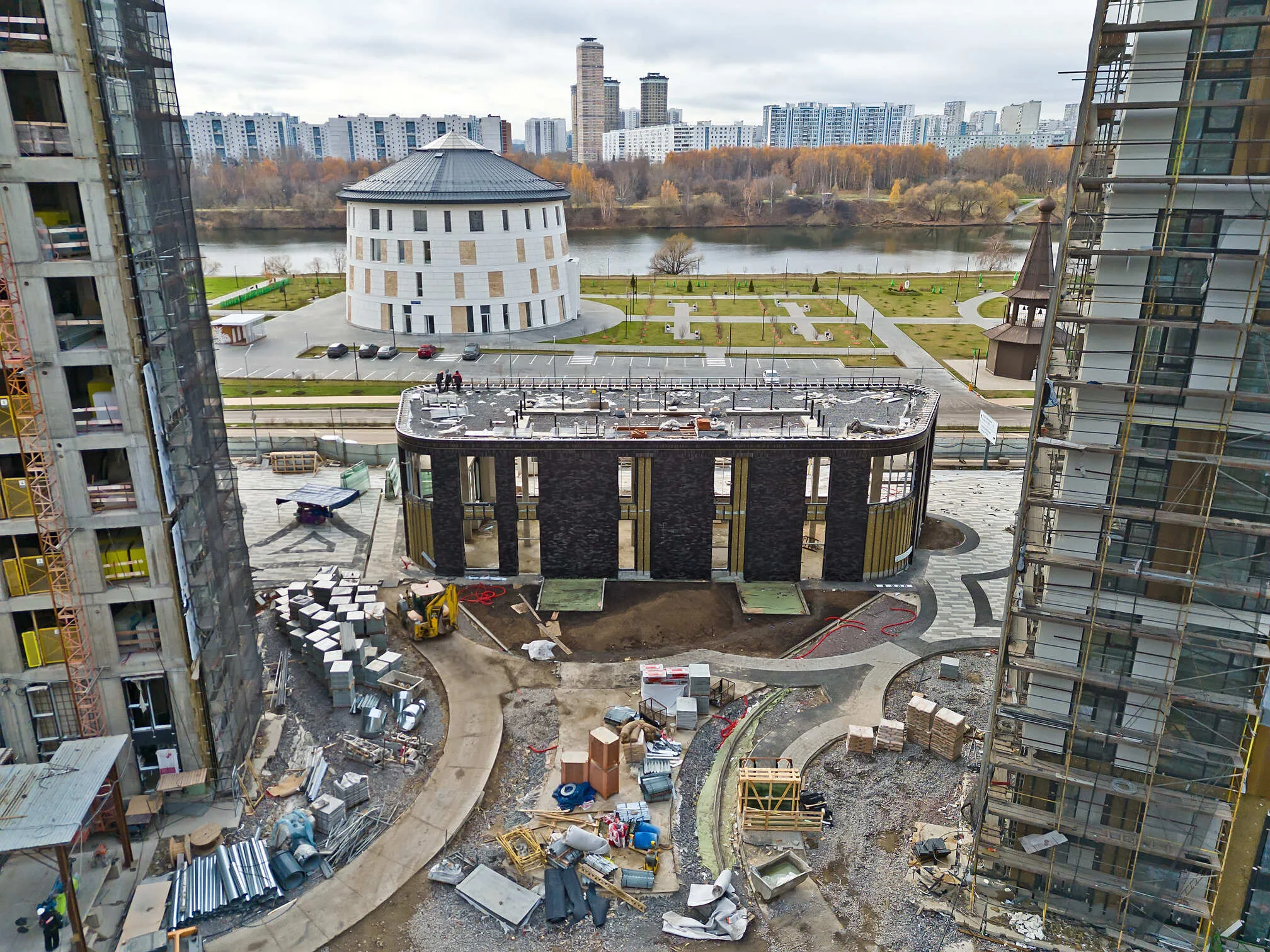 ЖК "Клубный город на реке Primavera" (Клубный город на реке Примавера) ход строительства