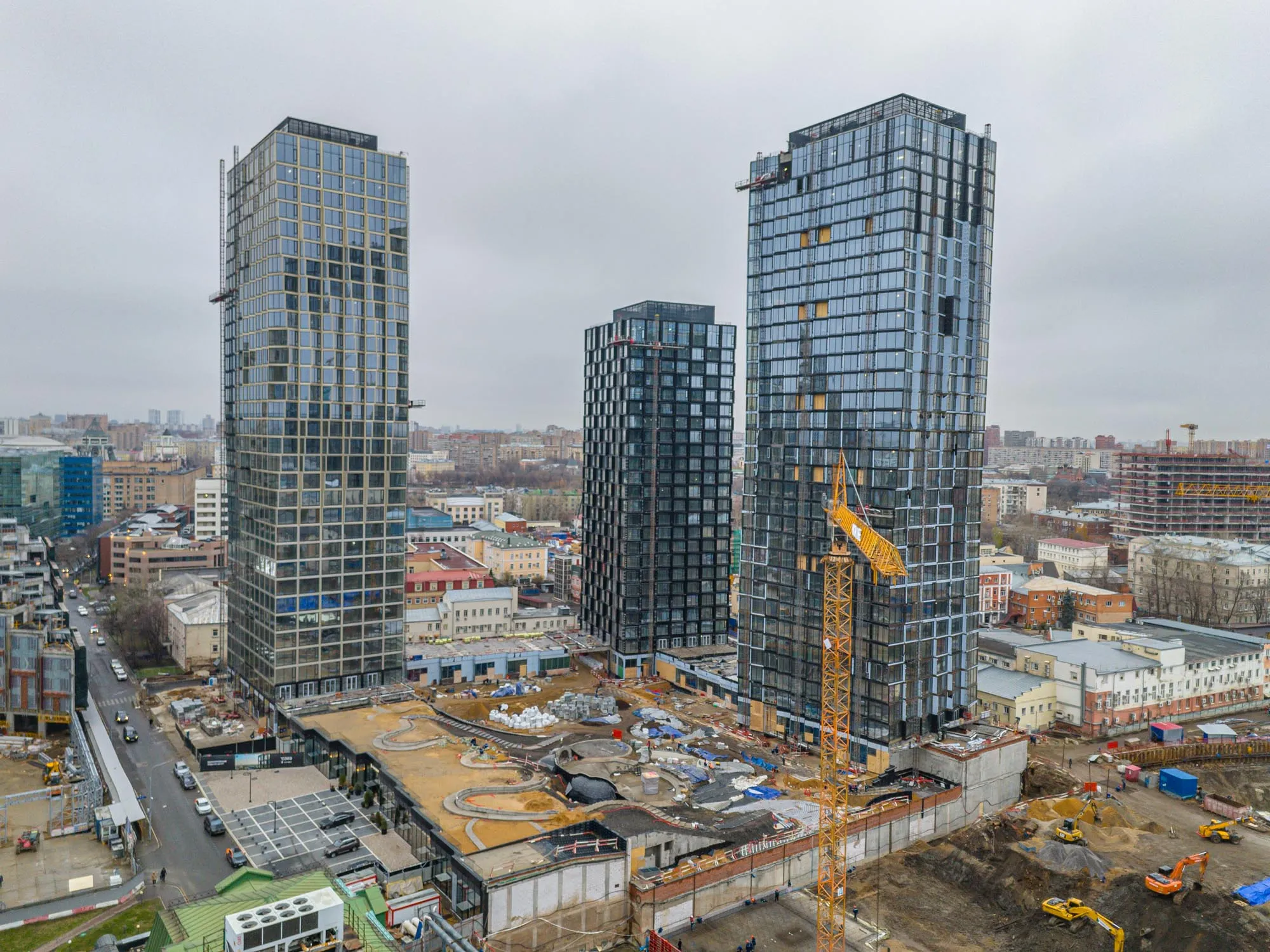 Фото ЖК "HIGH LIFE Летниковская, 11 (Хай Лайф)"