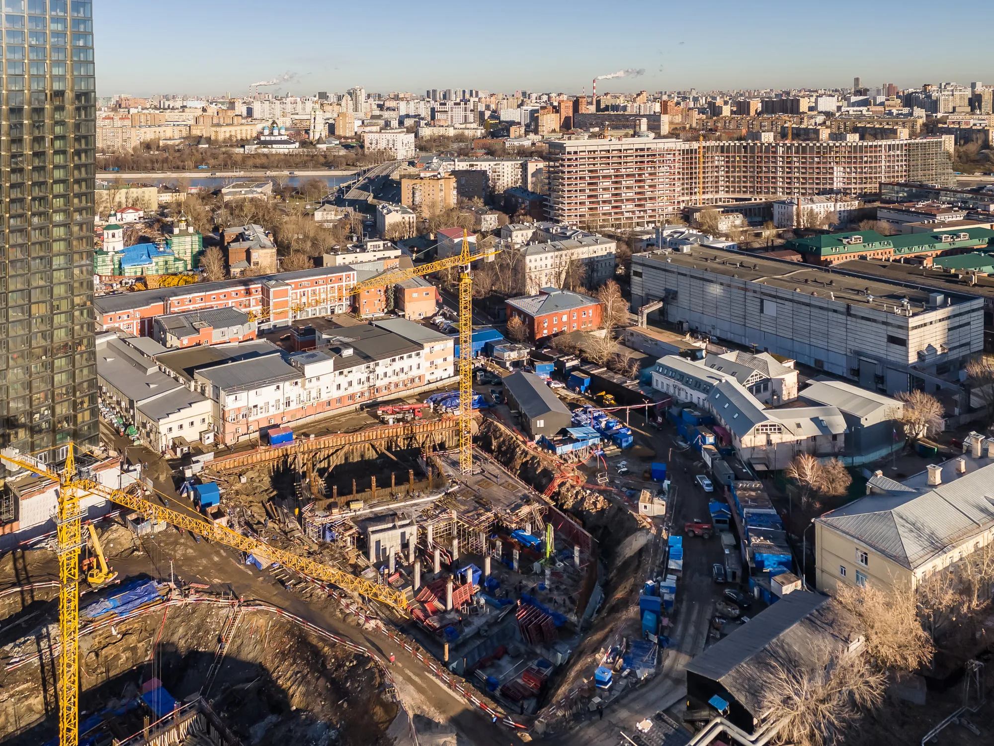 Фото ЖК "HIGH LIFE Летниковская, 11 (Хай Лайф)"