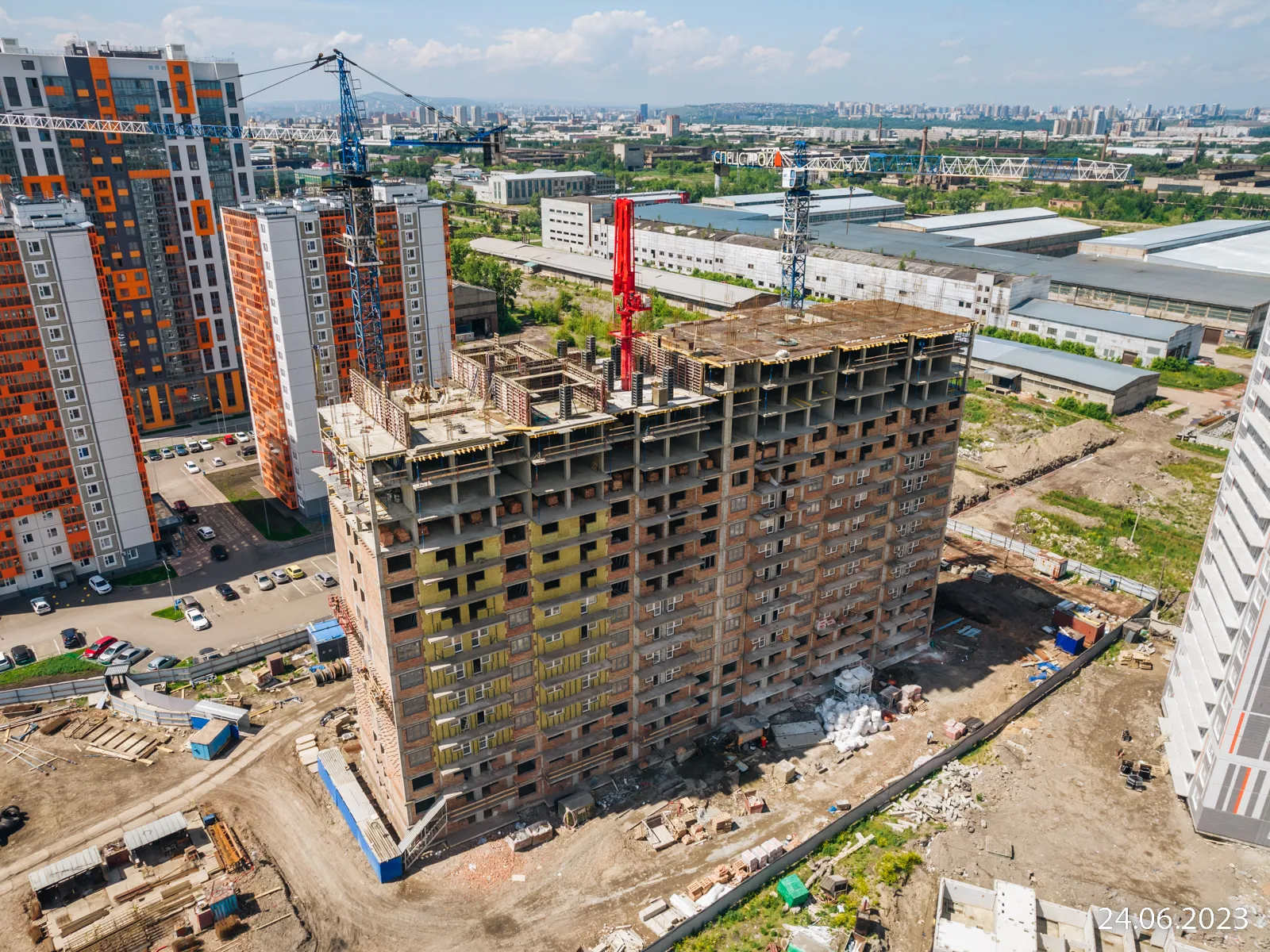 Фото ЖК по ул. Кутузова