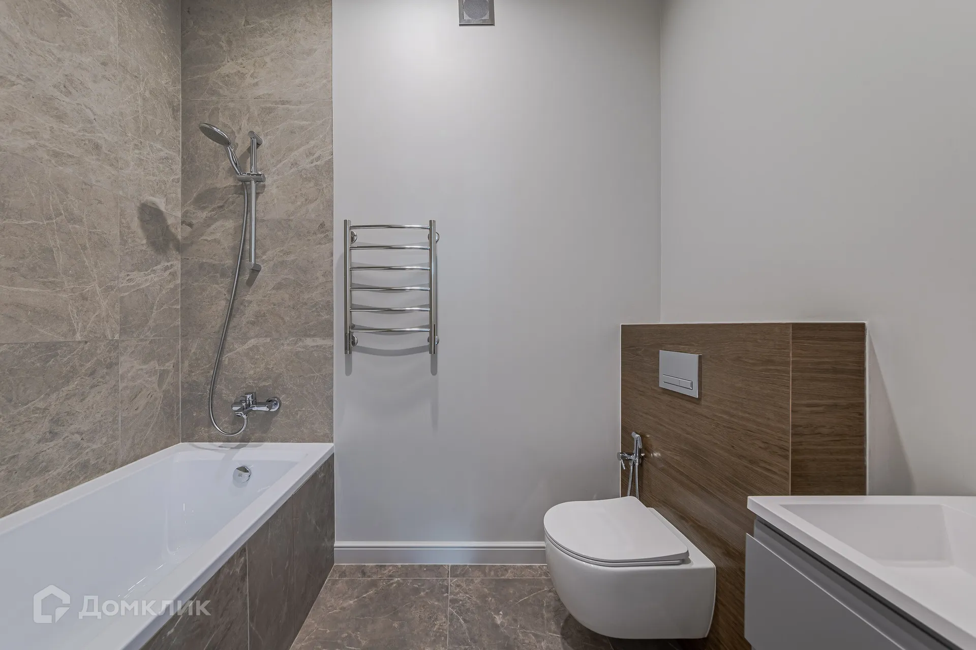 Планировка 3-комнатной квартиры 83.7 м² в ЖК Champine (Шампайн), г. Москва — фото 12