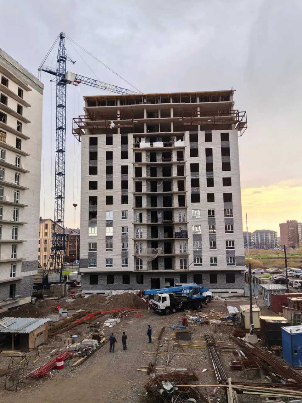 ЖК Кватро ход строительства