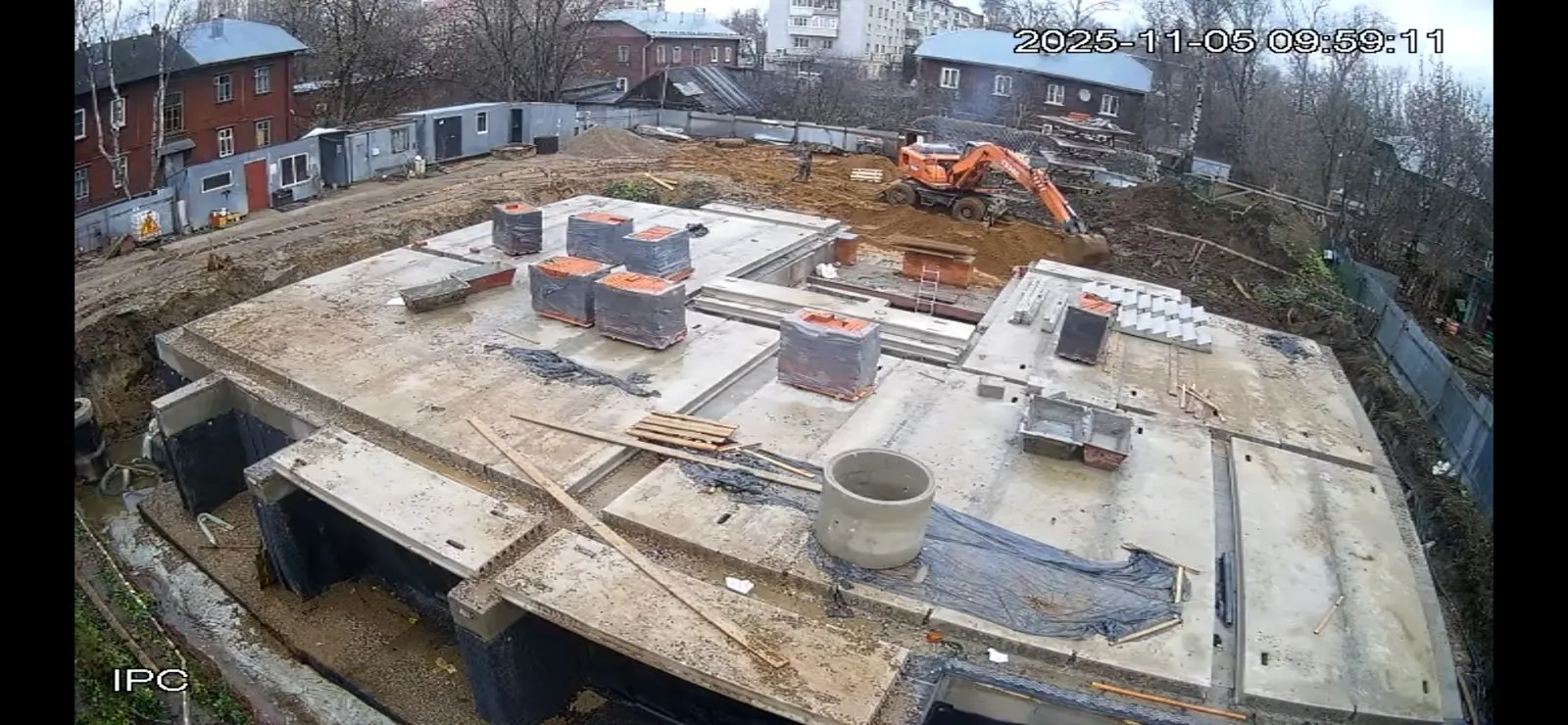 По ул. Рабочая 8-я ход строительства
