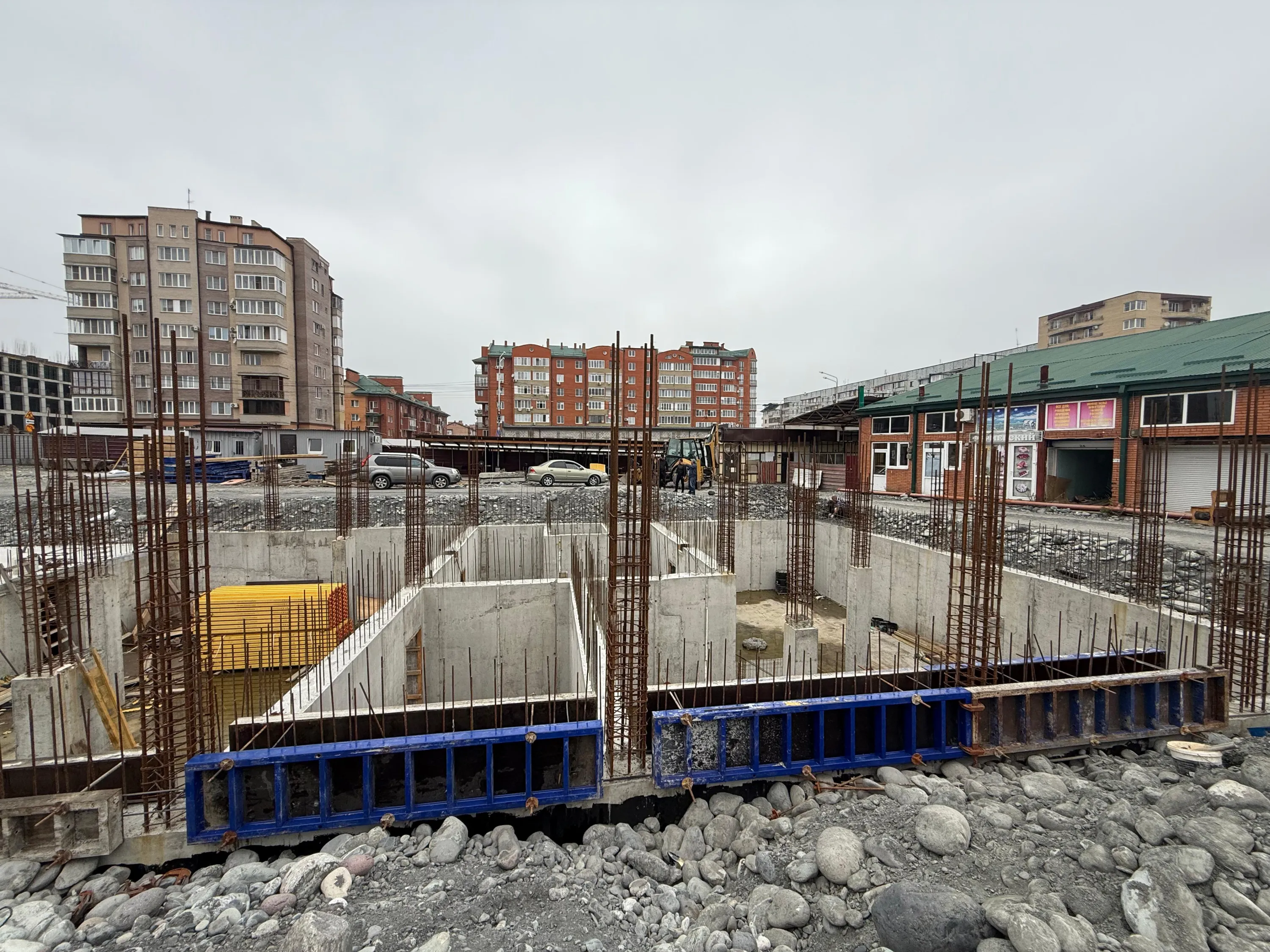 Первомайский ход строительства