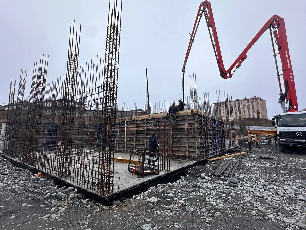 Первомайский ход строительства