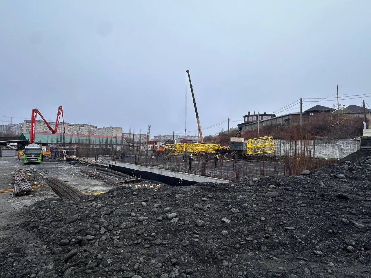 Первомайский ход строительства