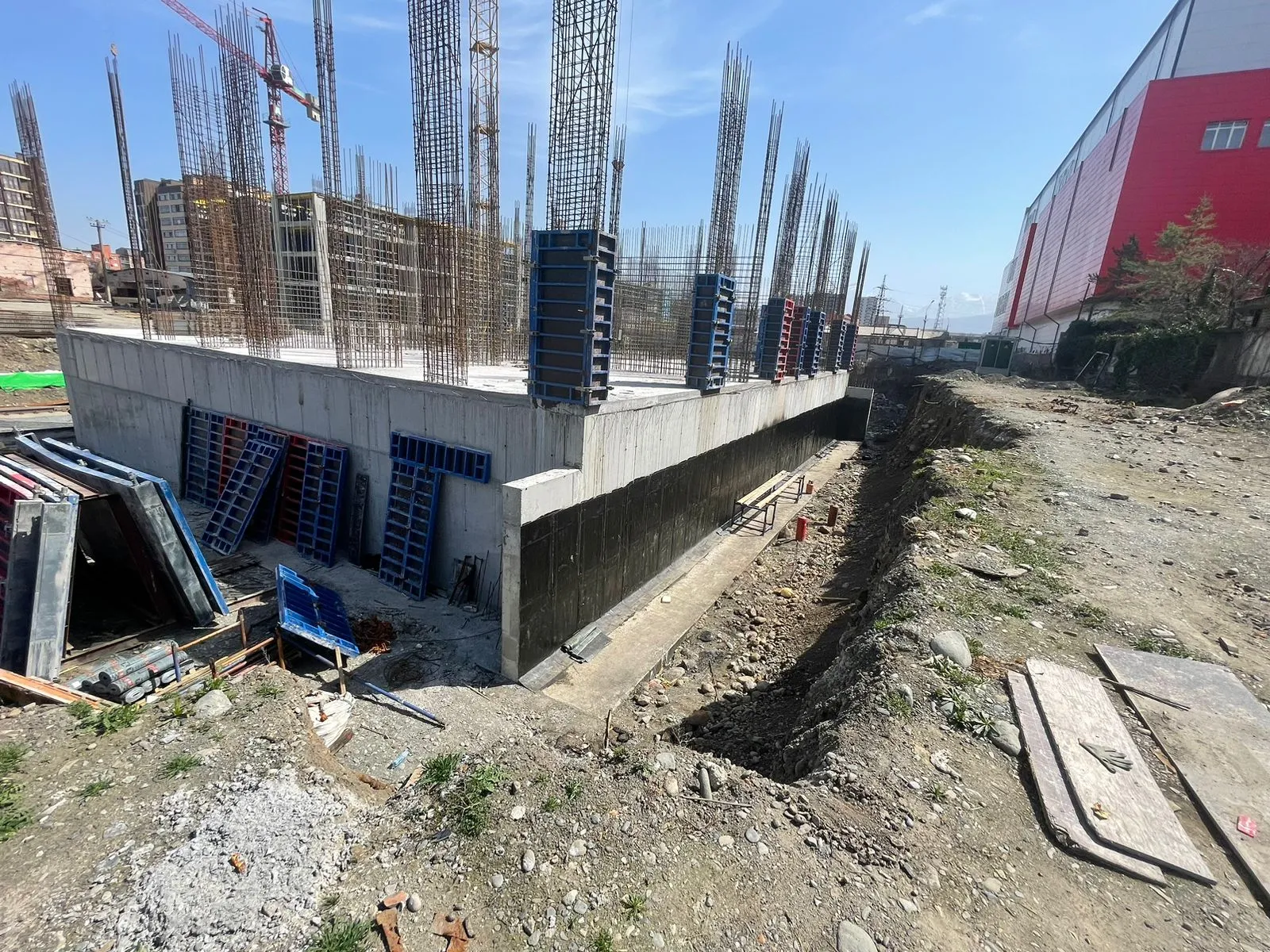 Произведение ход строительства