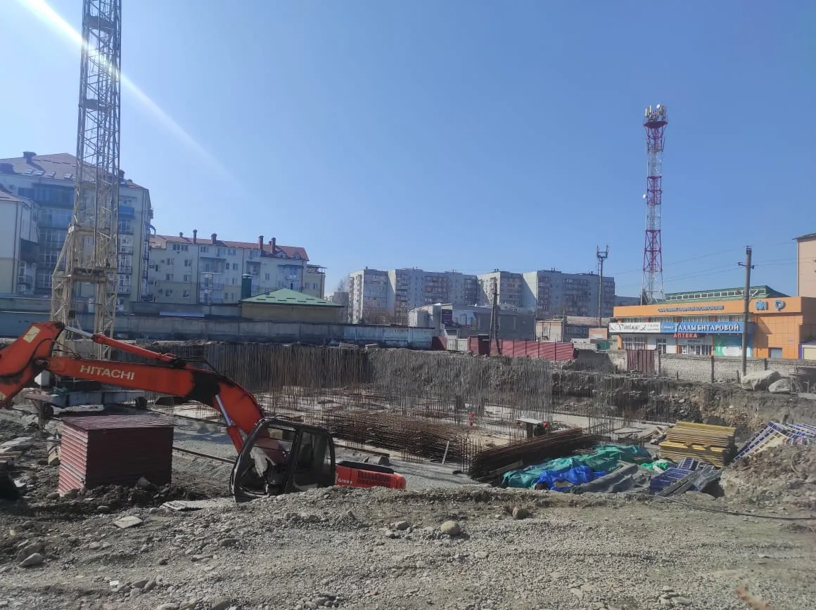 Произведение ход строительства