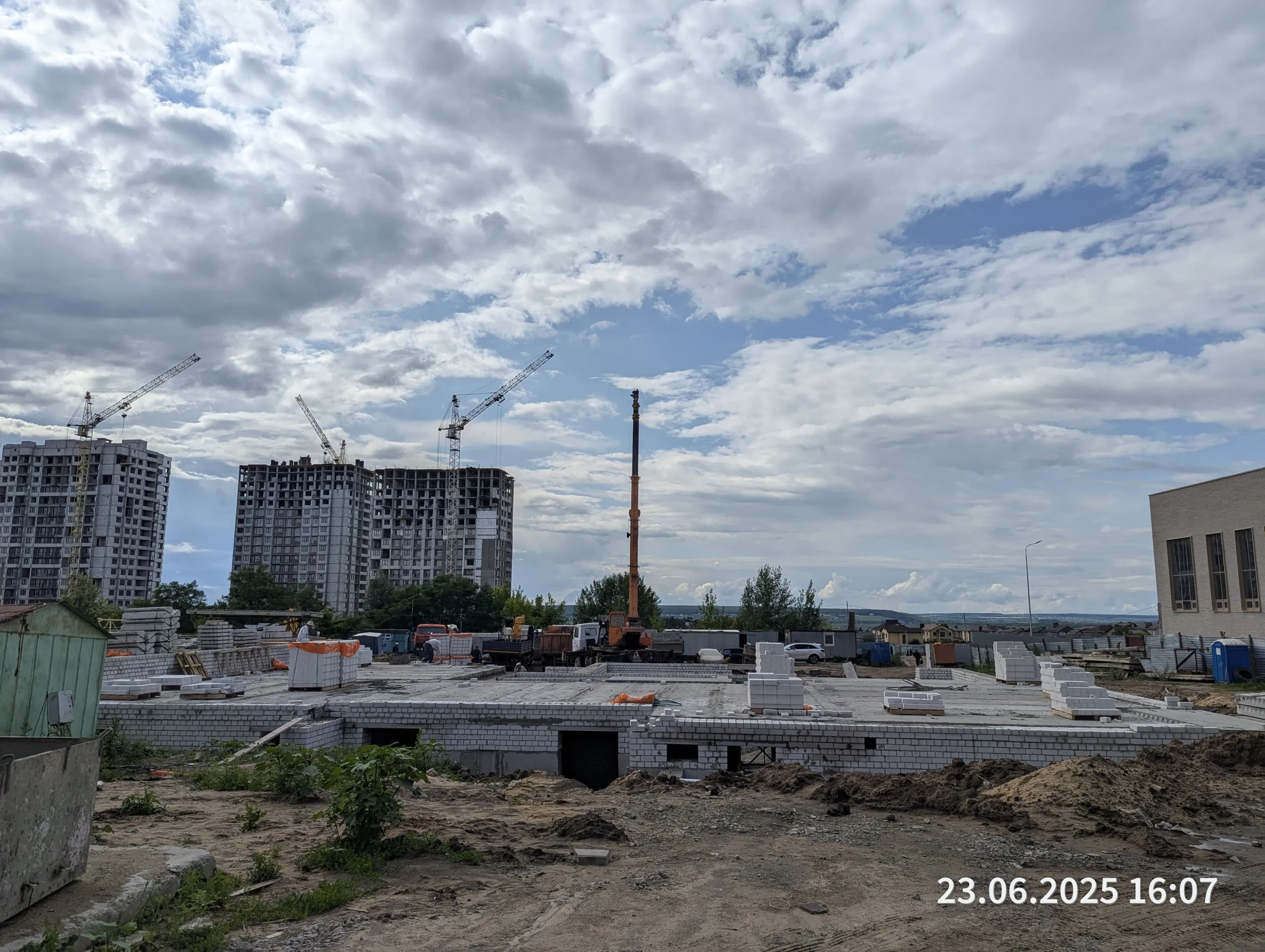 Перемена ход строительства
