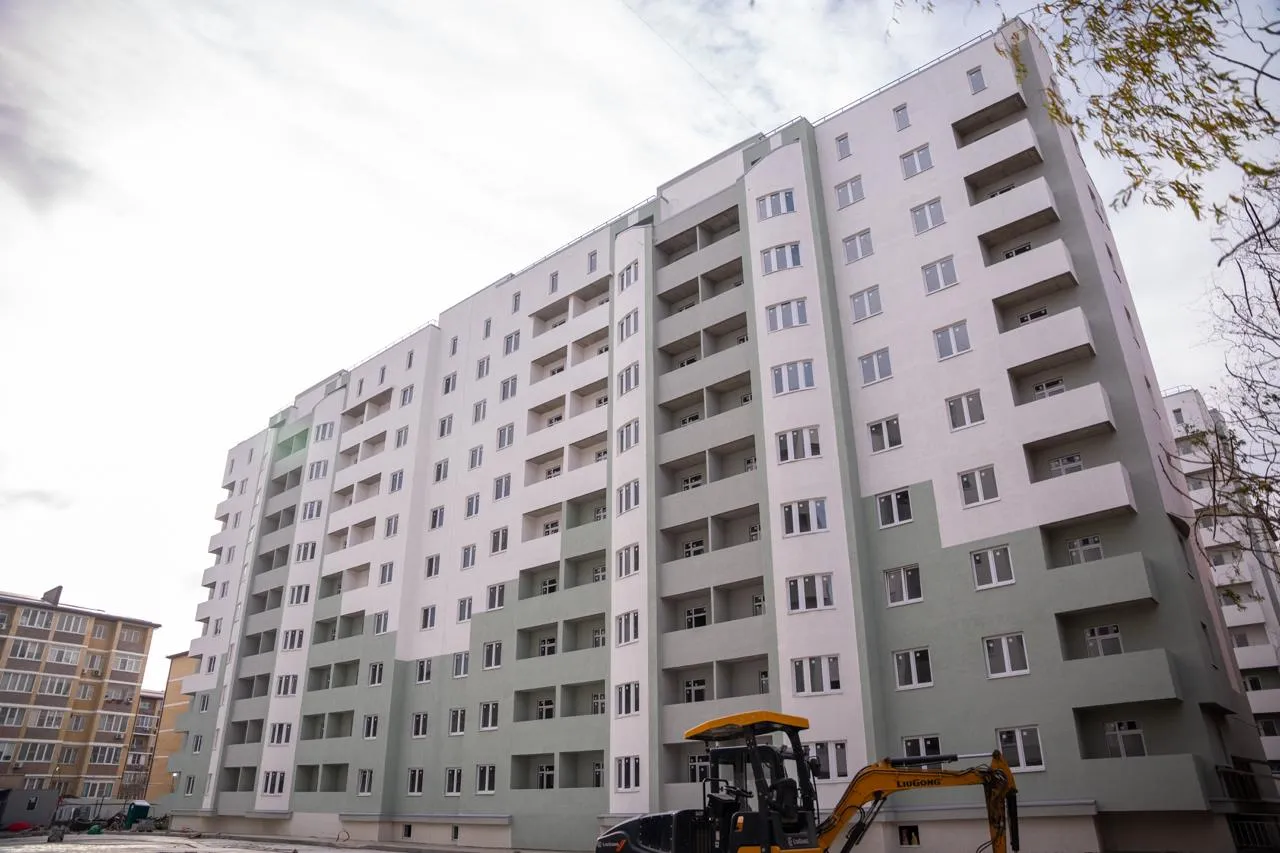 Опера ход строительства