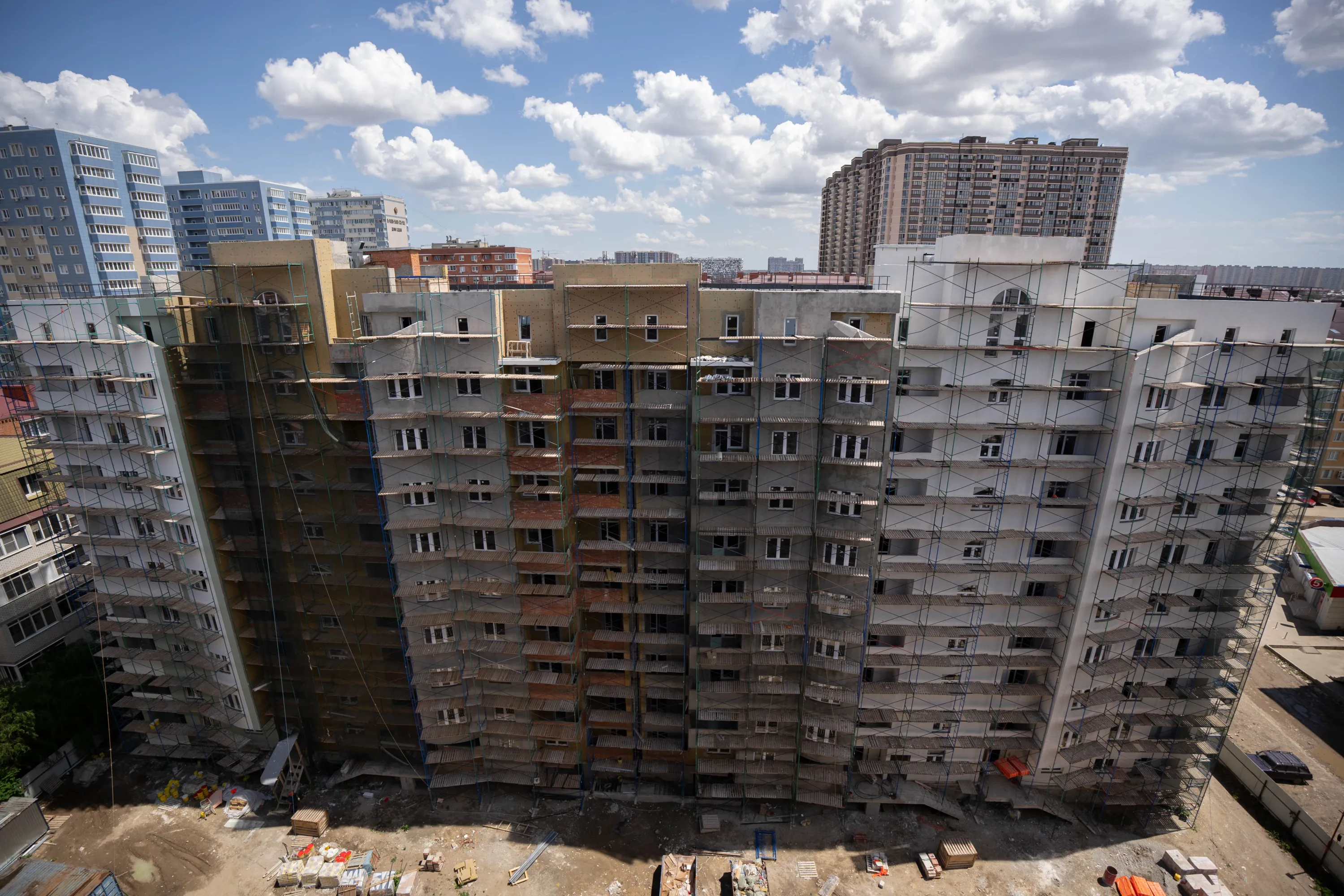 Опера ход строительства