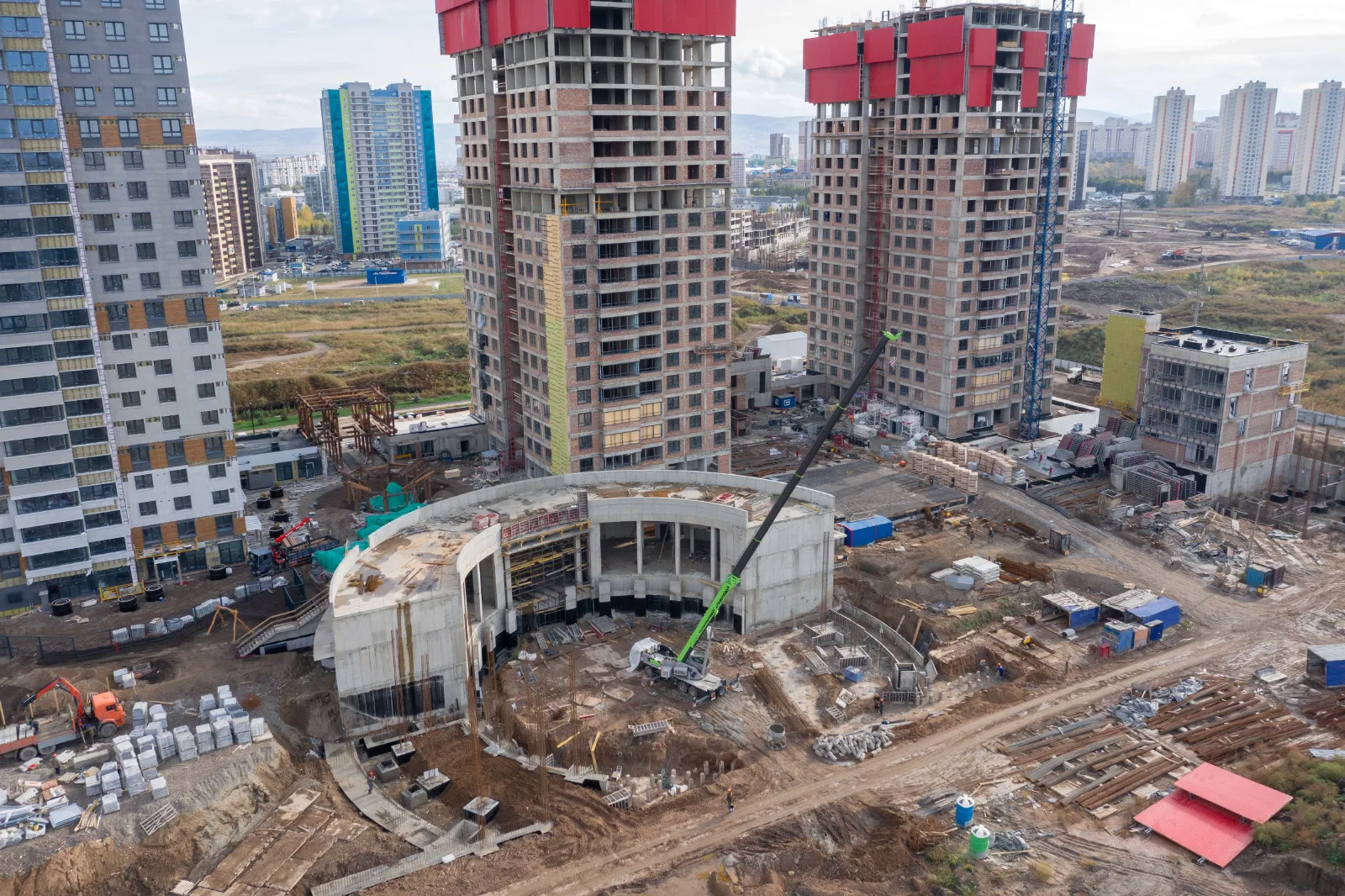 ЖК Высотный микрорайон "ЧИЖИ" ход строительства