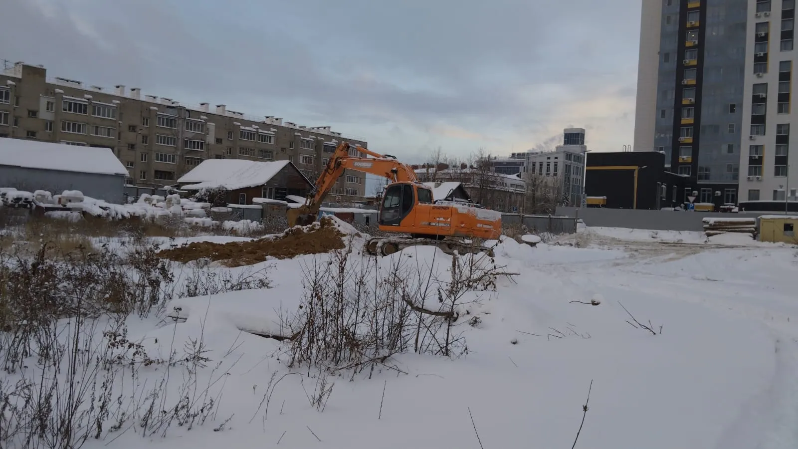 ЖК по ул. Аделя Кутуя ход строительства