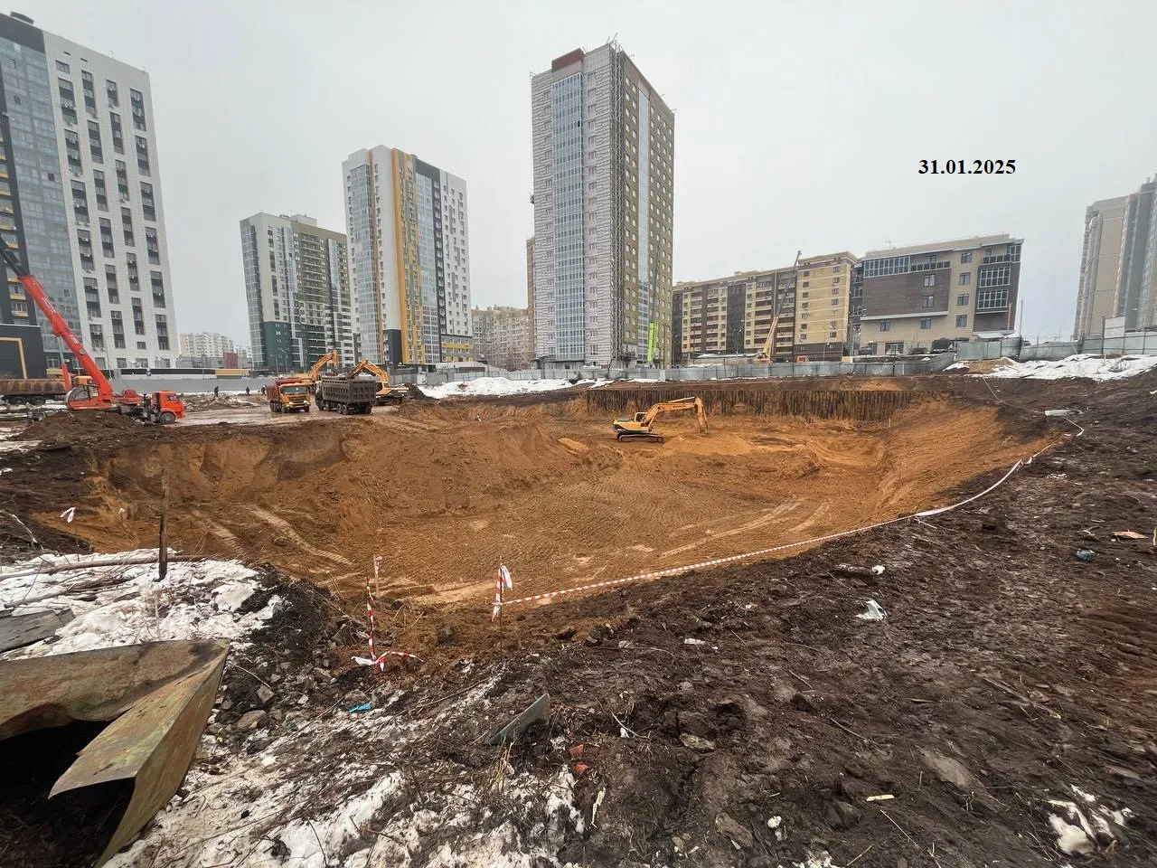 ЖК по ул. Аделя Кутуя ход строительства