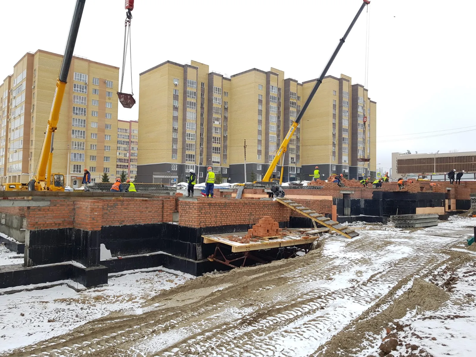 ЖК Изумрудный ход строительства