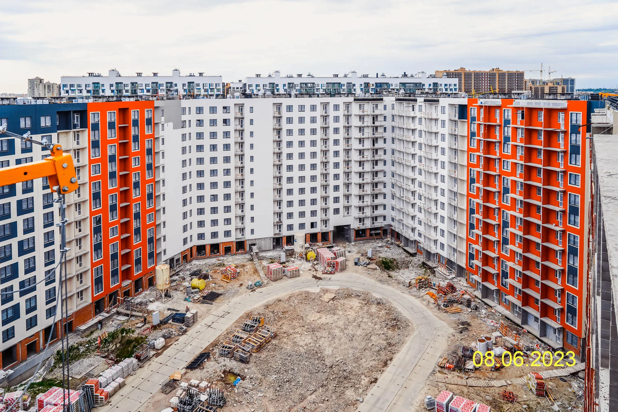 Фото ЖК "Полис ЛАВрики"