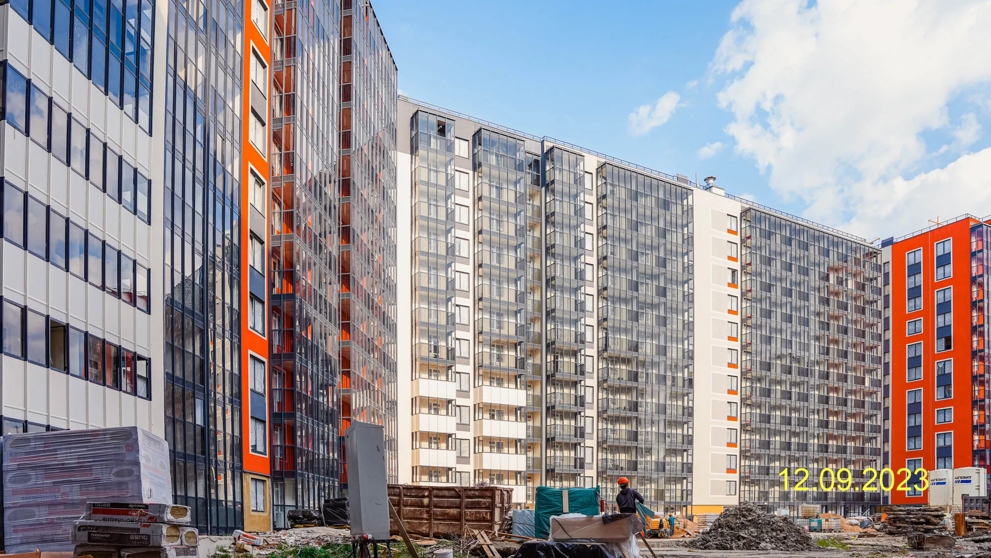 Фото ЖК "Полис ЛАВрики"