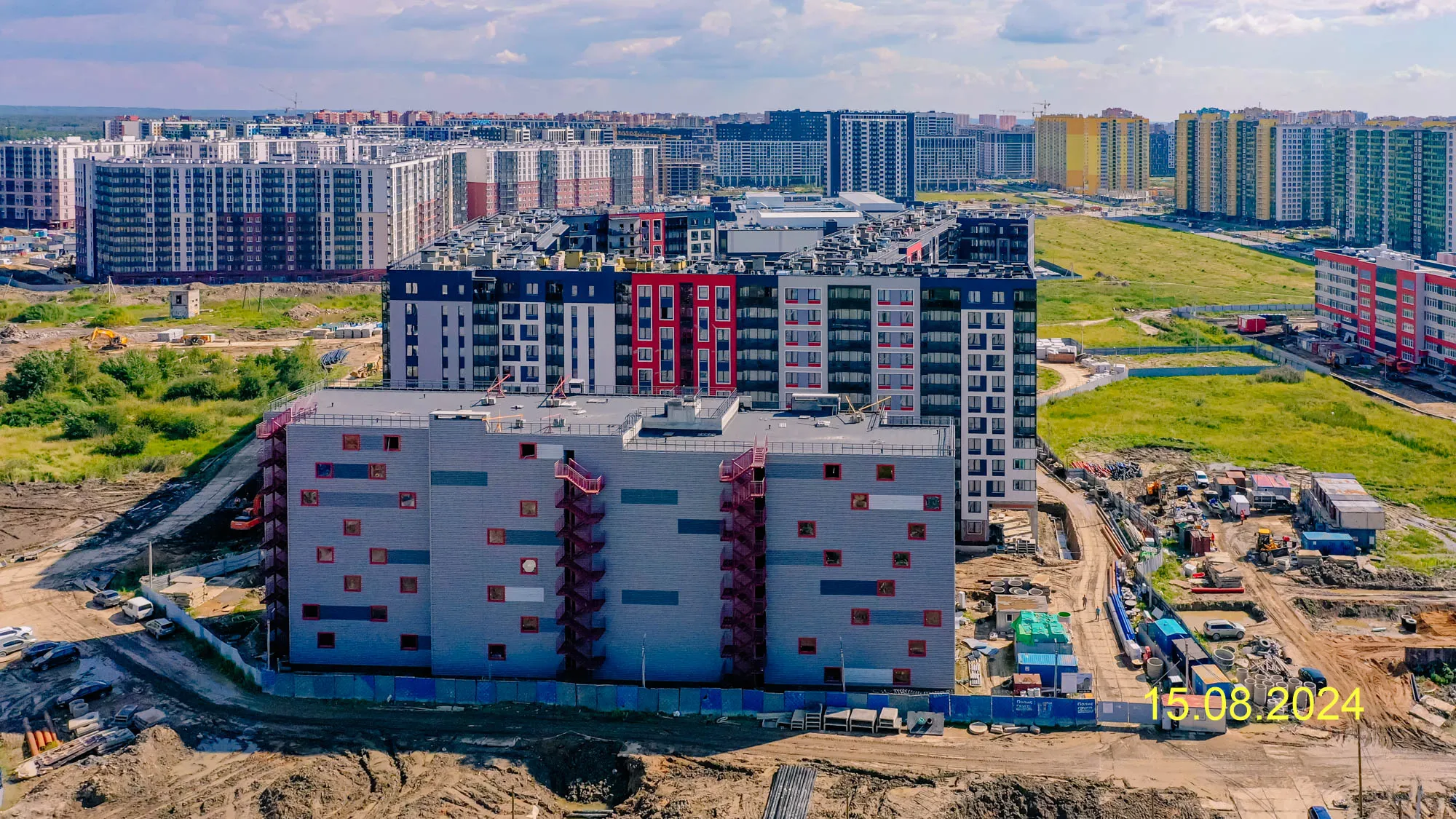 Фото ЖК "Полис ЛАВрики"