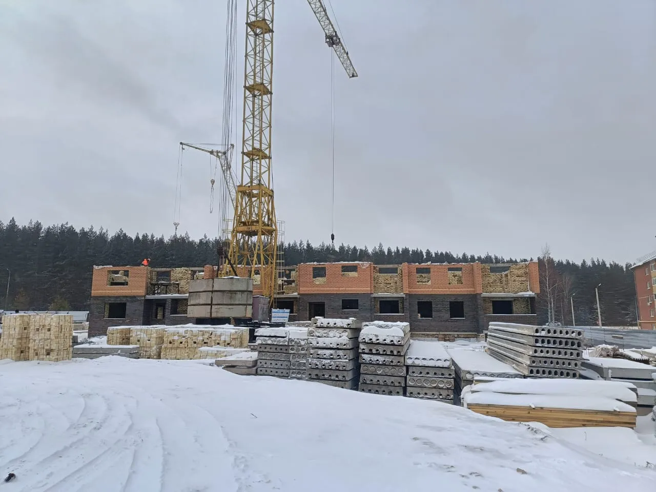 ЖК по ул. Революционеров ход строительства