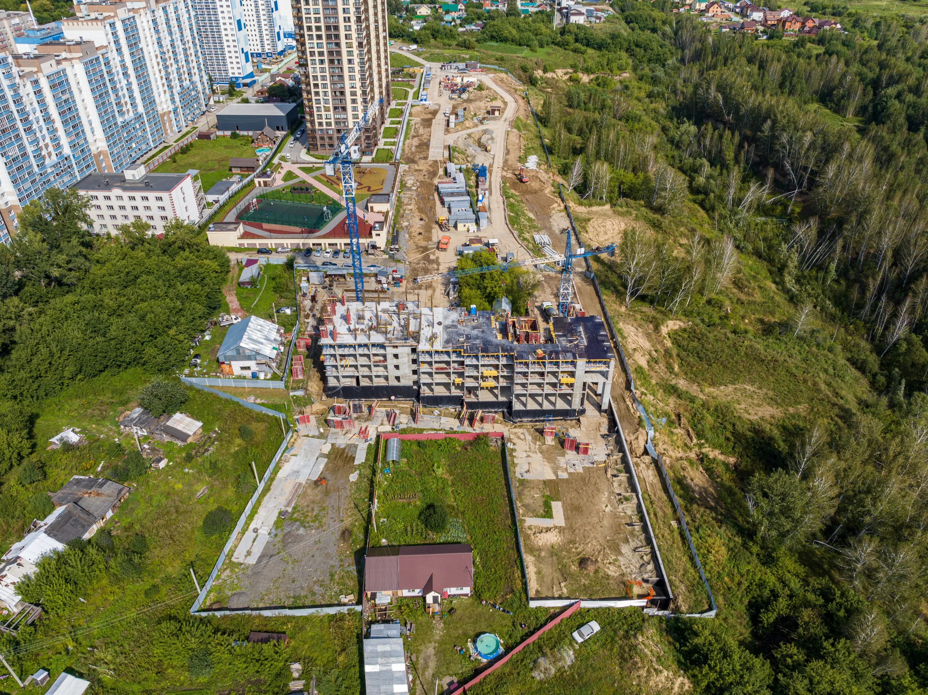 Фото ЖК "Первый на Рябиновой"