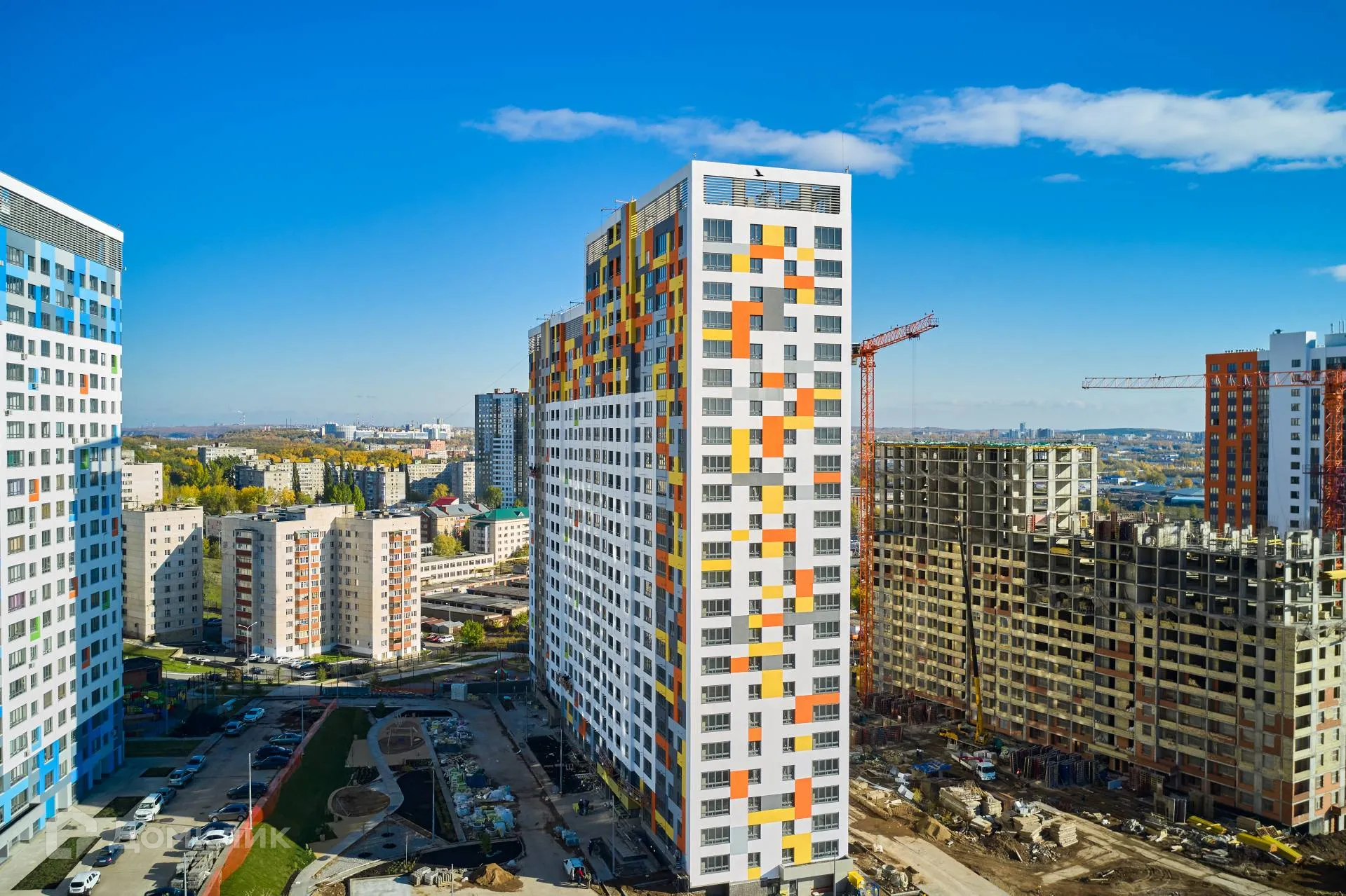 купить новостройку в ЖК Микрорайон Республика