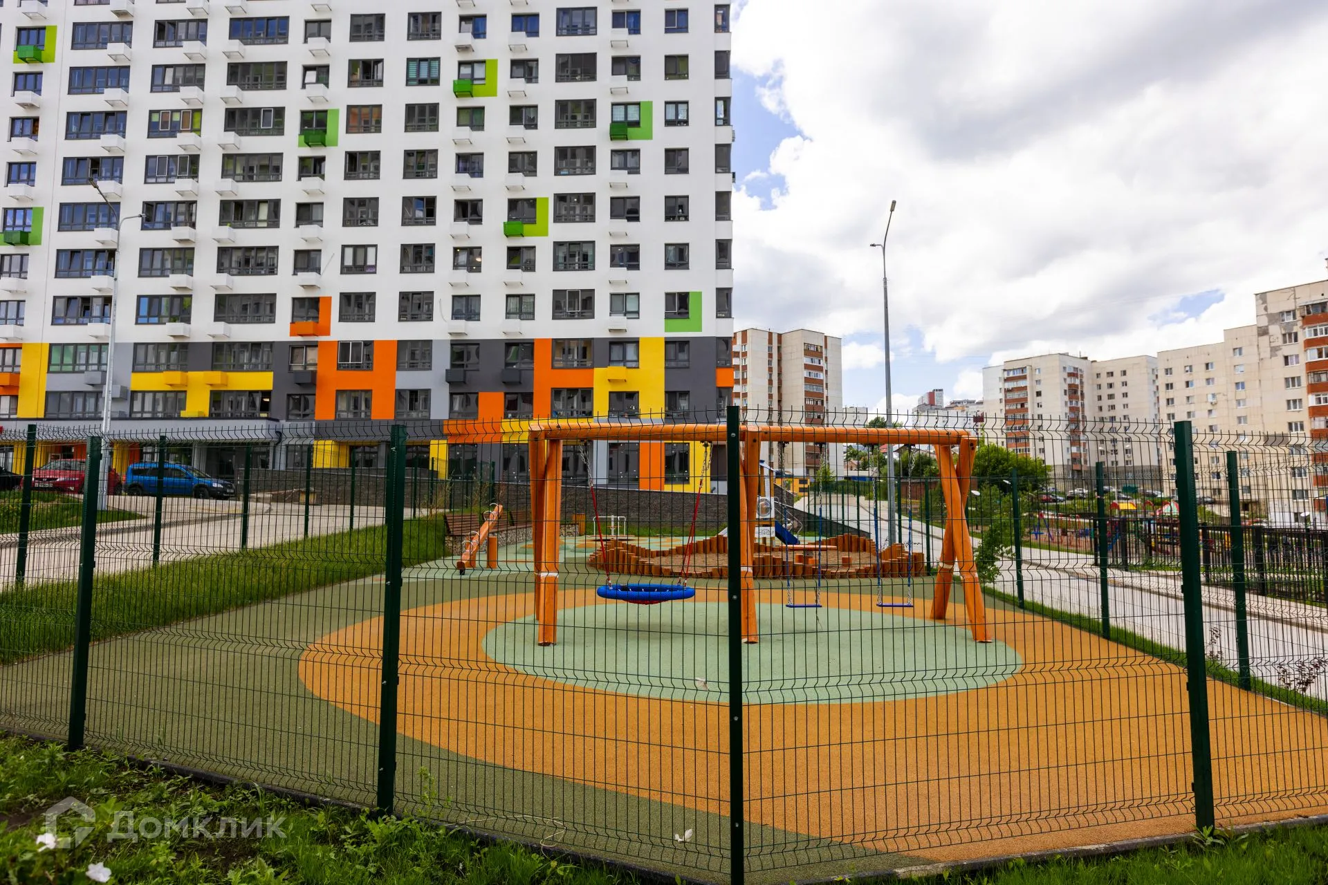 купить новостройку в ЖК Микрорайон Республика