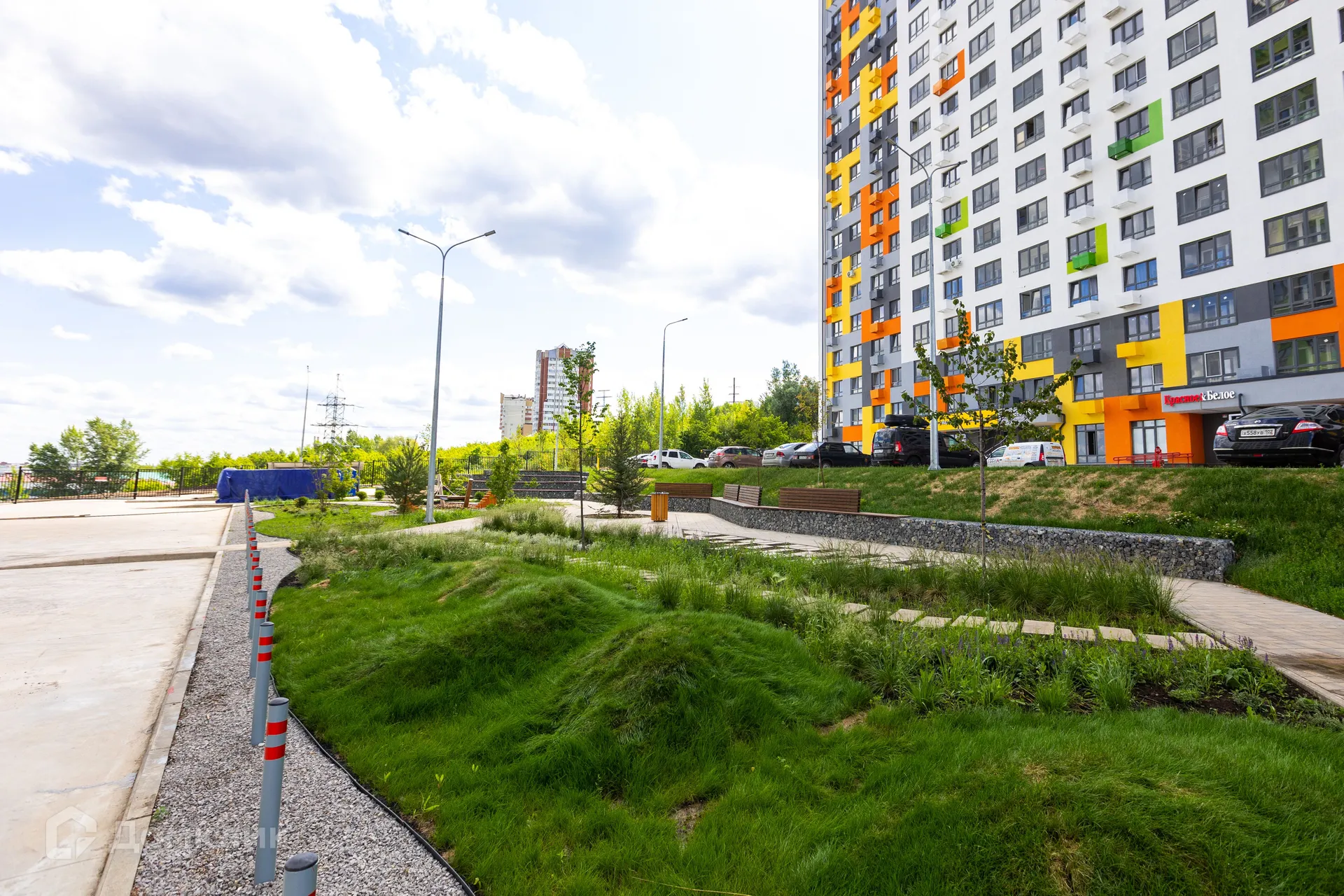 купить новостройку в ЖК Микрорайон Республика