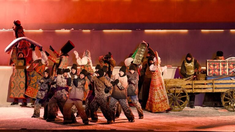 Спектакль «Соборная площадь» в кинопарке «Москино» покорил сердца зрителей