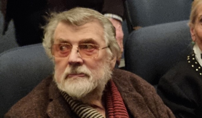 С трудом ходит и говорит шепотом: пронзительные кадры с 89-летним Ширвиндтом