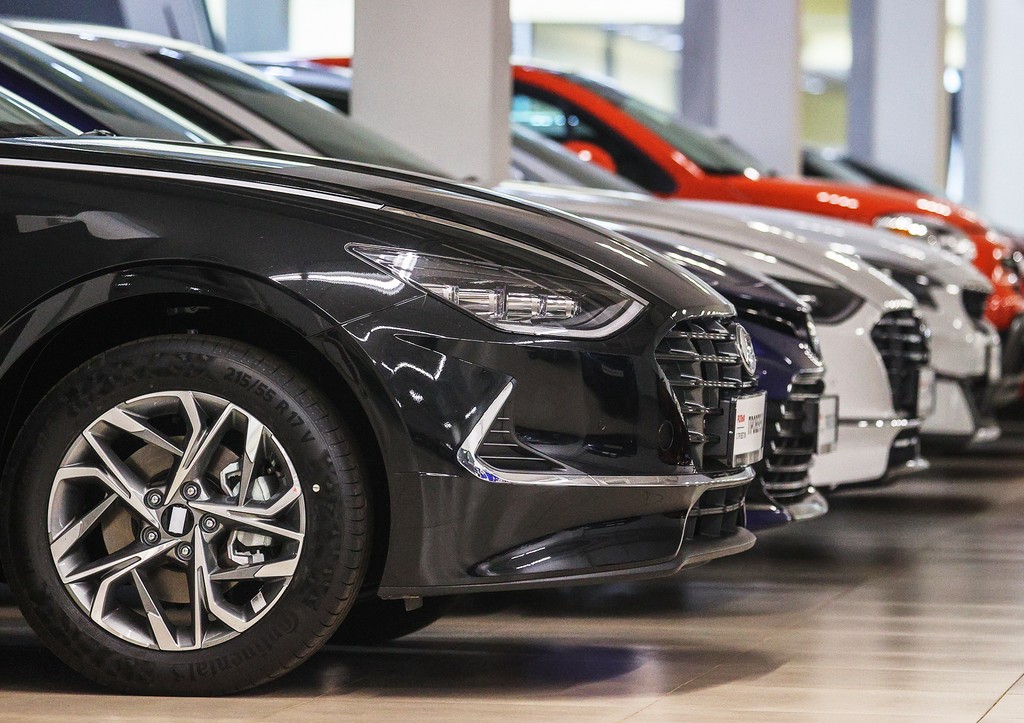 Стало известно, как изменились цены на легковые авто в России с 2020 года
