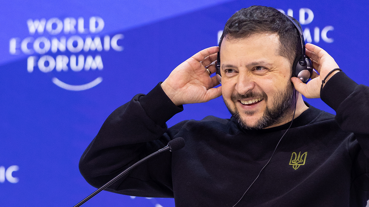 Зеленский — три процента: швабра обогнала президента Украины в голосовании