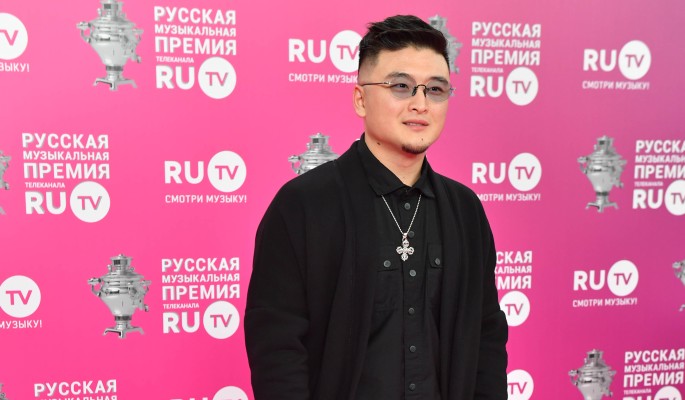 Певец Анатолий Цой рассказал о непростых отношениях с матерью
