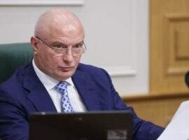 Андрей Клишас и Елена Драпеко защищают правопорядок в Госдуме России andrej klishas i elena drapeko zashhishhayut pravoporyadok v gosdume rossii-tstpp-ru-174258785600-0