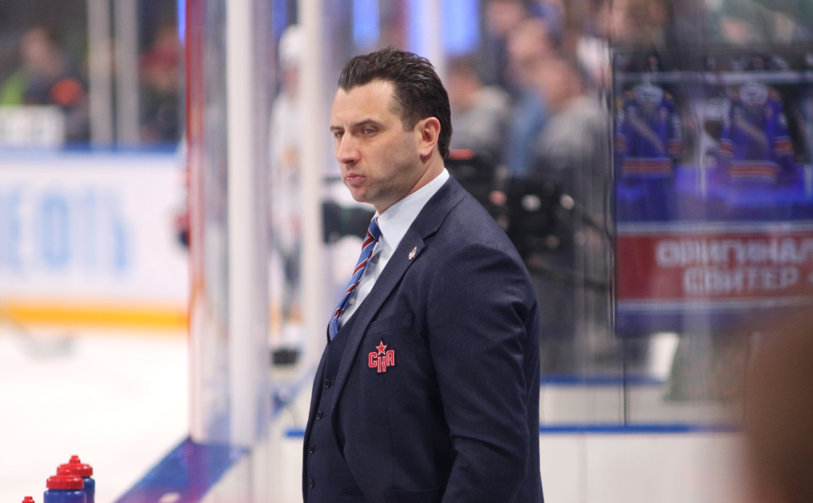 Главный тренер СКА Роман Ротенберг (Maksim Konstantinov / Global Look Press)