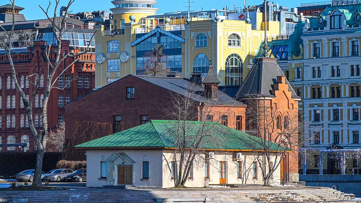 В столице начался прием заявок на участие в конкурсе «Покажи Москву!»