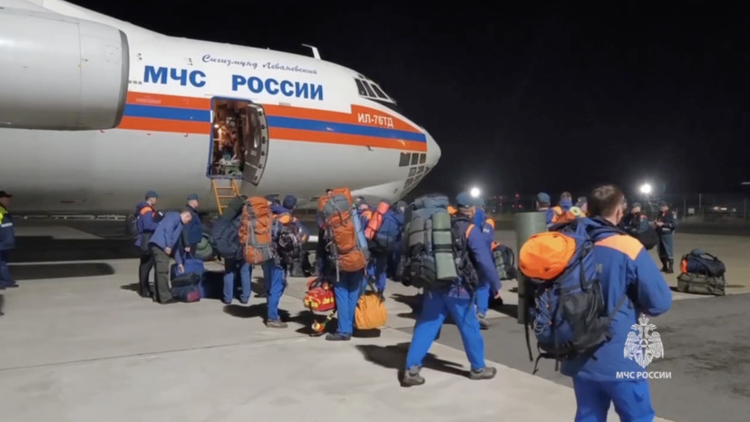 Спасатели МЧС России вылетели на помощь в пострадавшую от землетрясения Мьянму