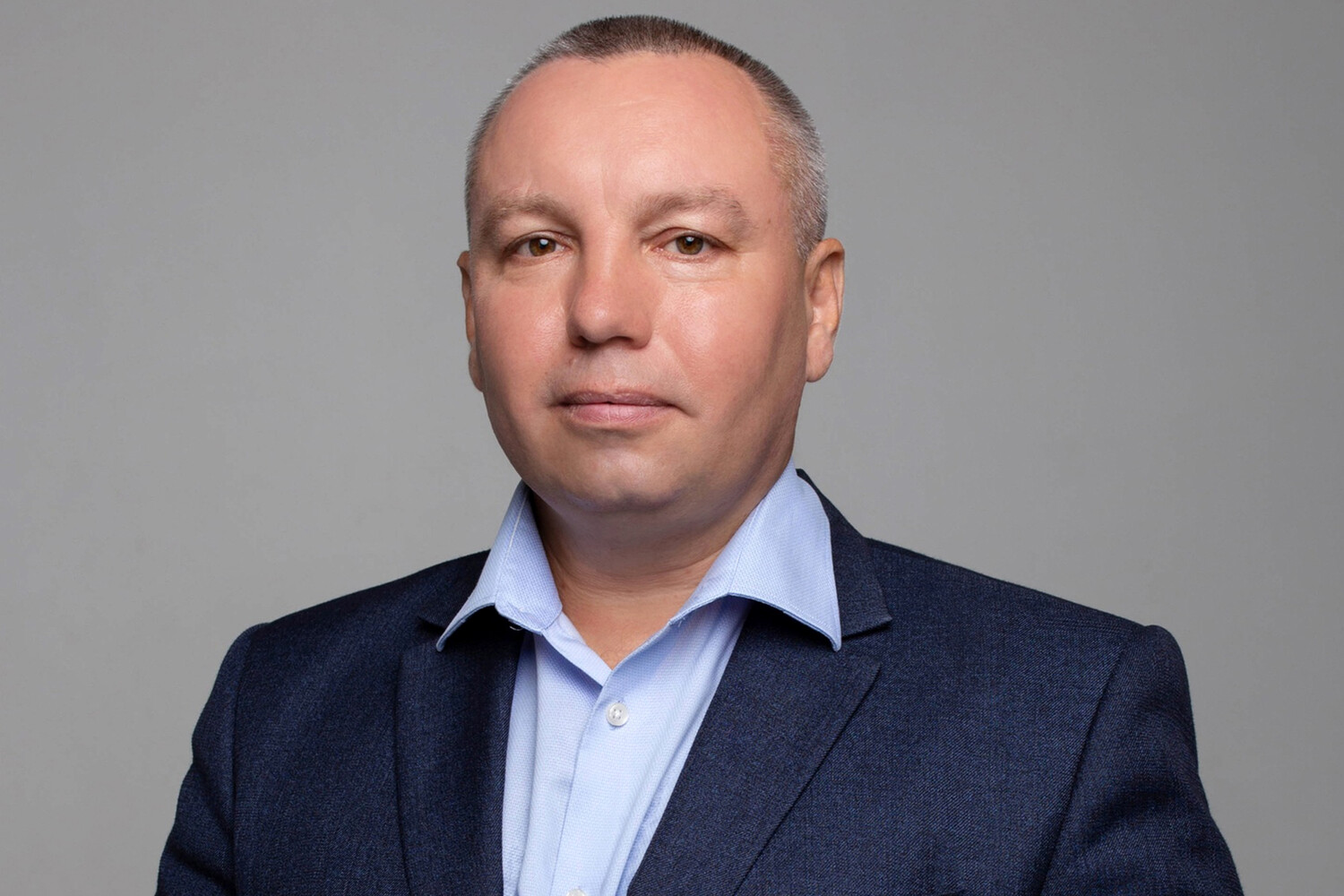 Алексей Иванов и медаль «За отвагу» вызывают жаркие споры о наградах депутата-0